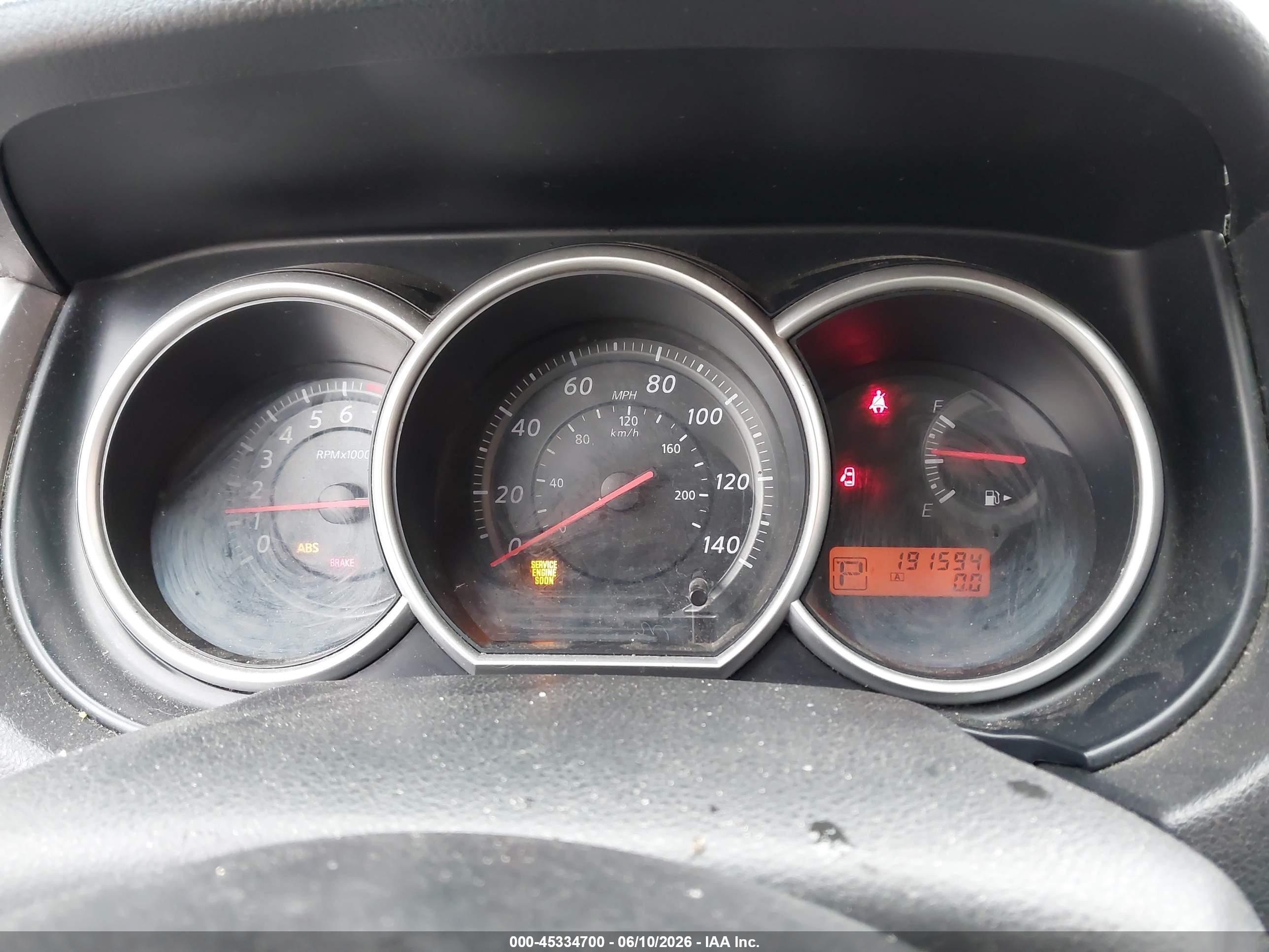 2011 Nissan Versa 1.8s Red vin: 3N1BC1APXBL446246