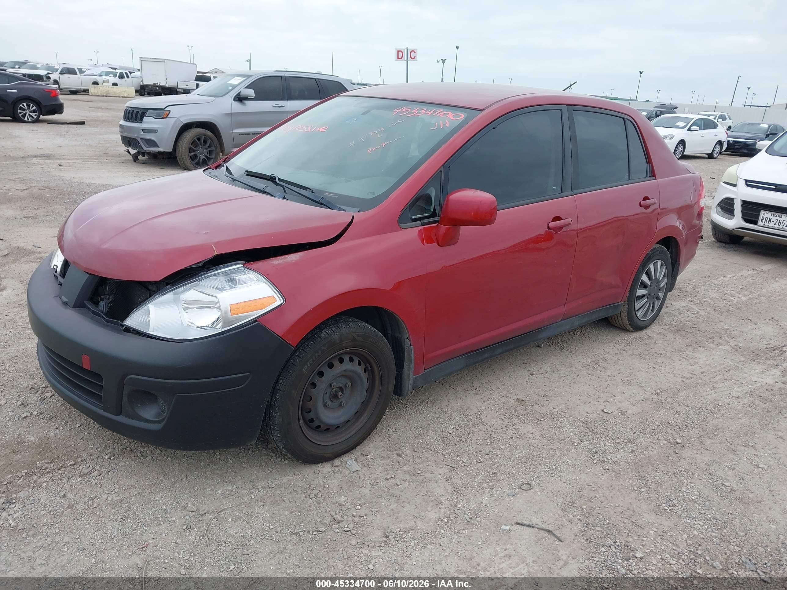 2011 Nissan Versa 1.8s Red vin: 3N1BC1APXBL446246