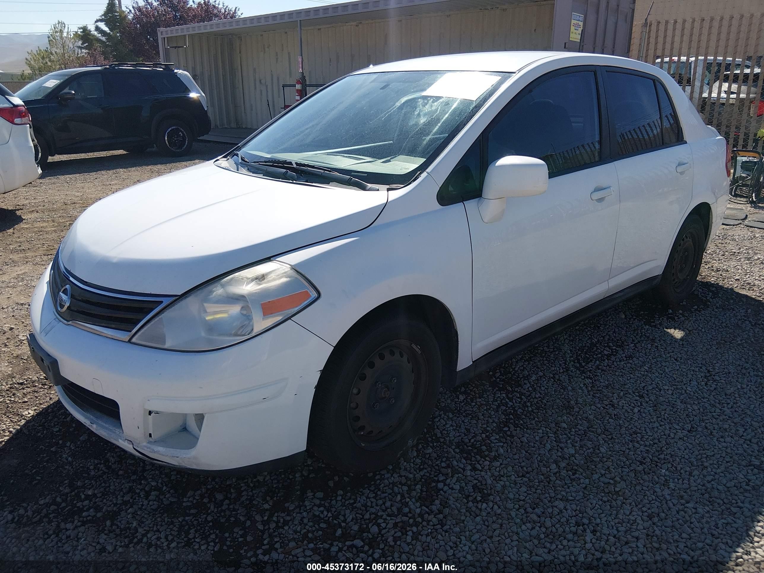 2011 Nissan Versa 1.8s White vin: 3N1BC1APXBL462379