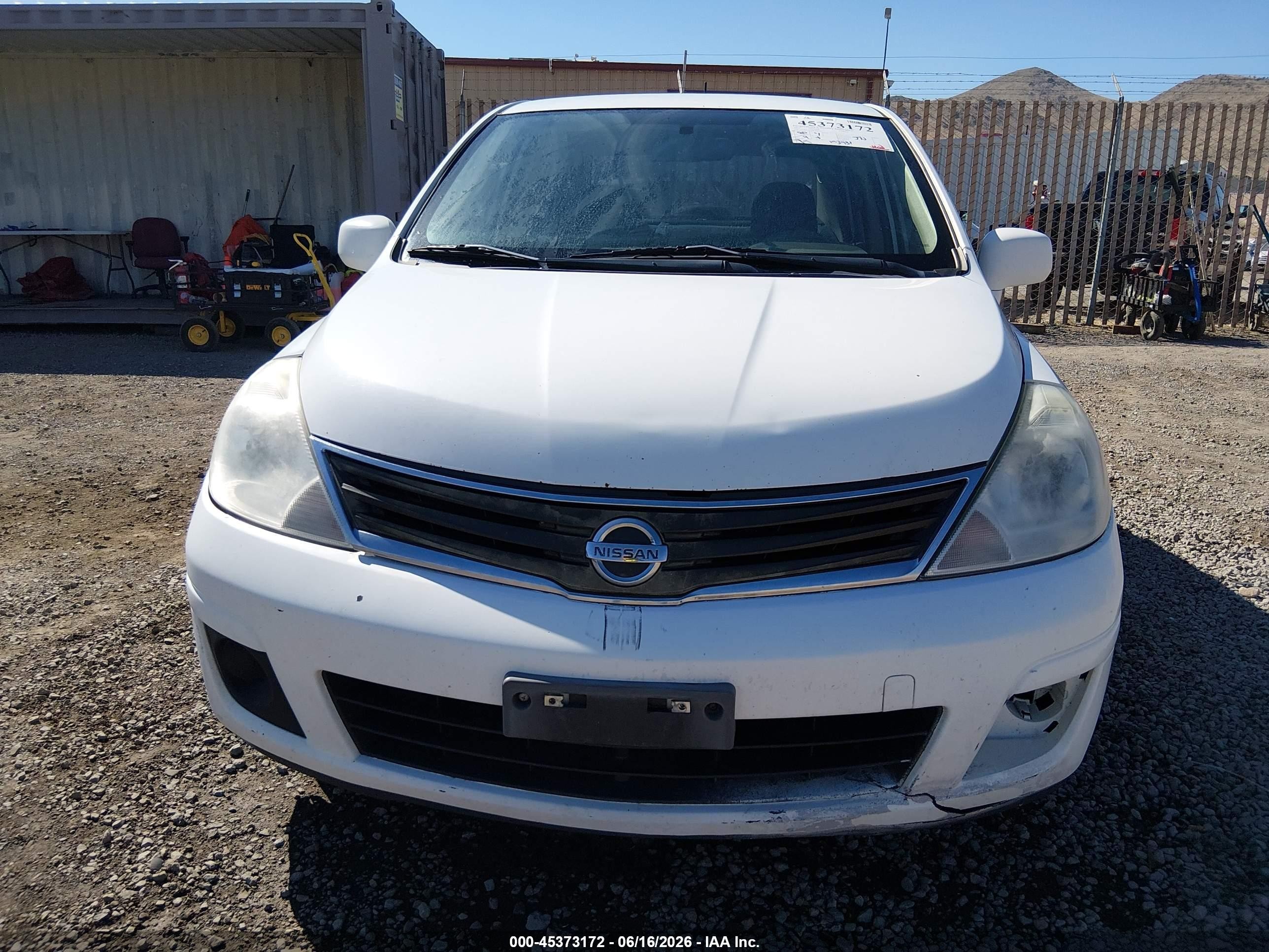 2011 Nissan Versa 1.8s White vin: 3N1BC1APXBL462379