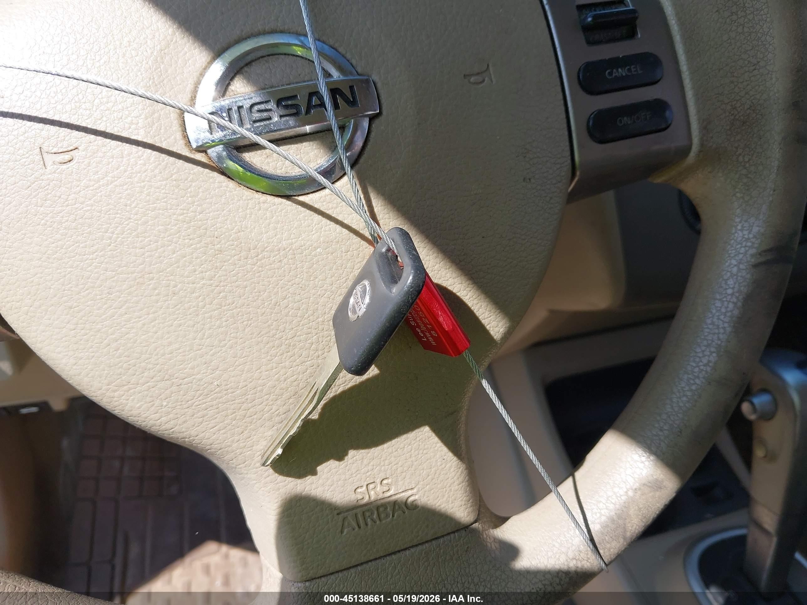 2010 Nissan Versa 1.8sl Черный vin: 3N1BC1CP0AL439706