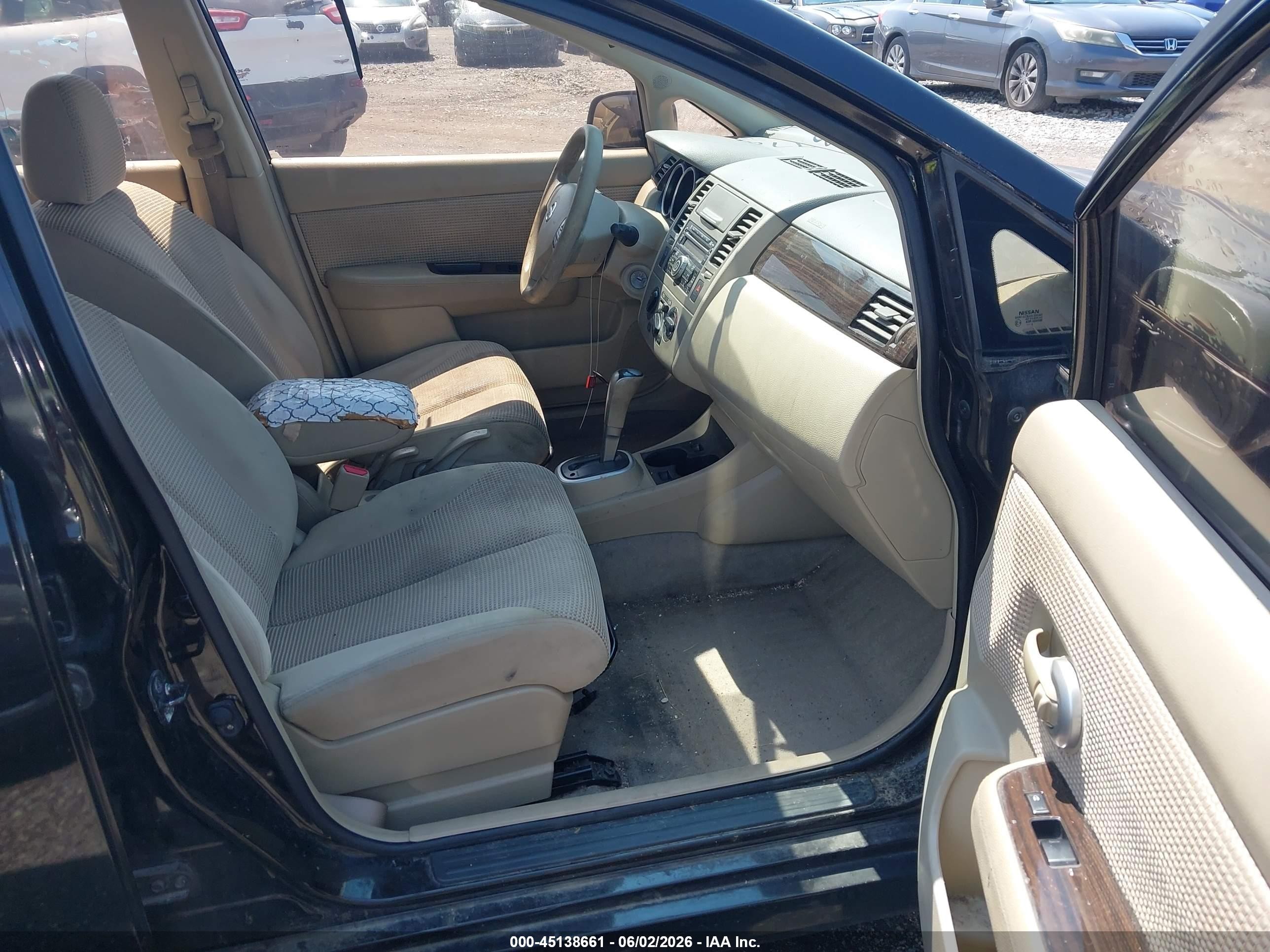 2010 Nissan Versa 1.8sl Черный vin: 3N1BC1CP0AL439706