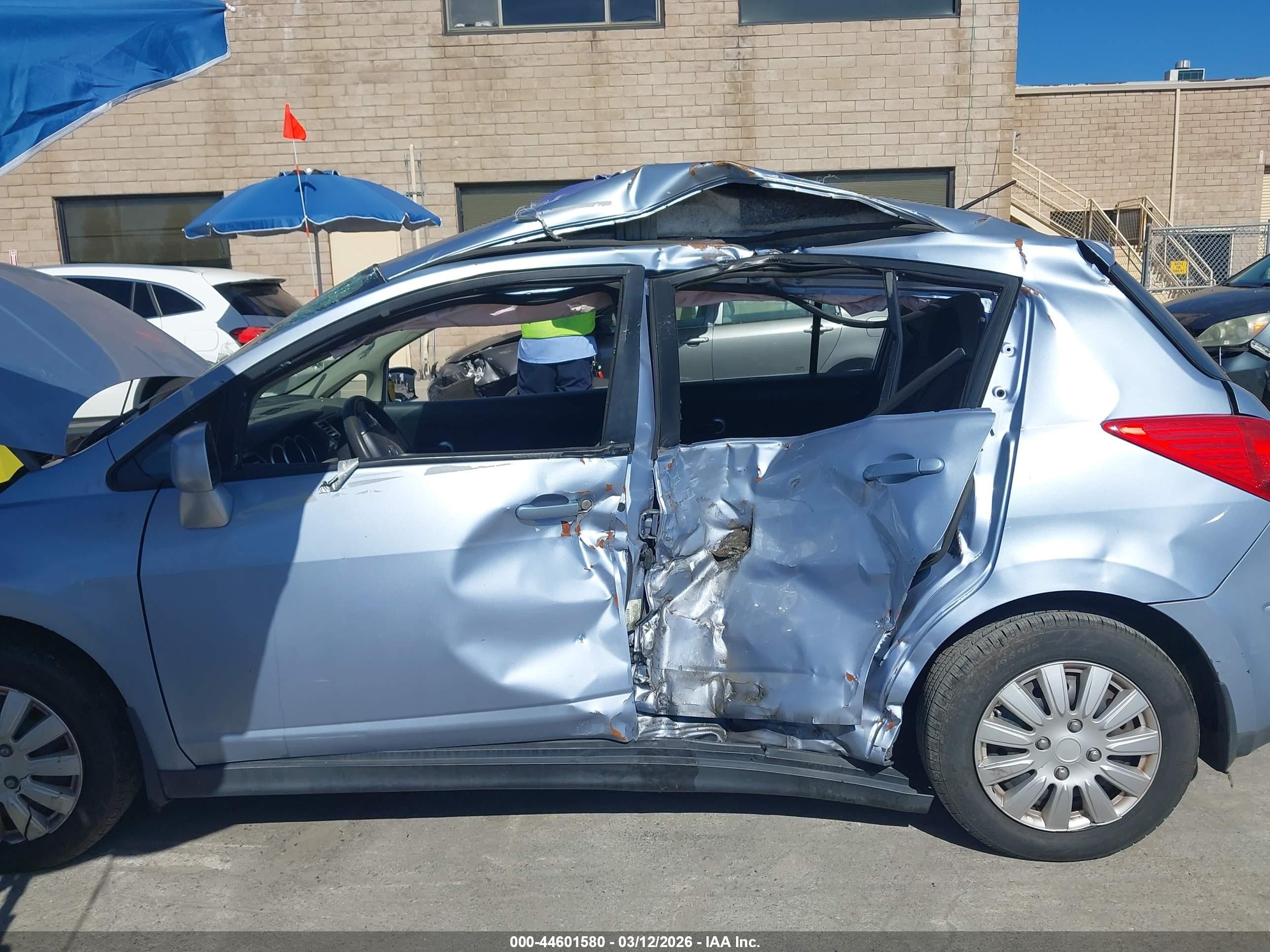 2011 Nissan Versa 1.8s Blue vin: 3N1BC1CP0BL371389