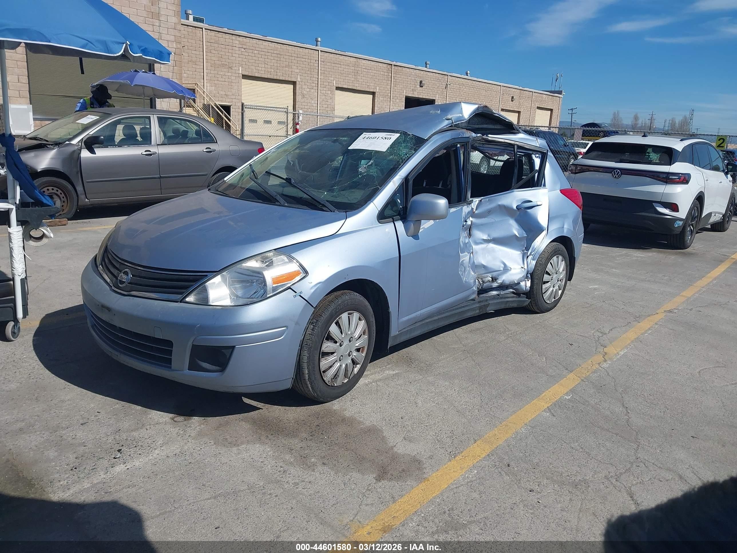 2011 Nissan Versa 1.8s Blue vin: 3N1BC1CP0BL371389