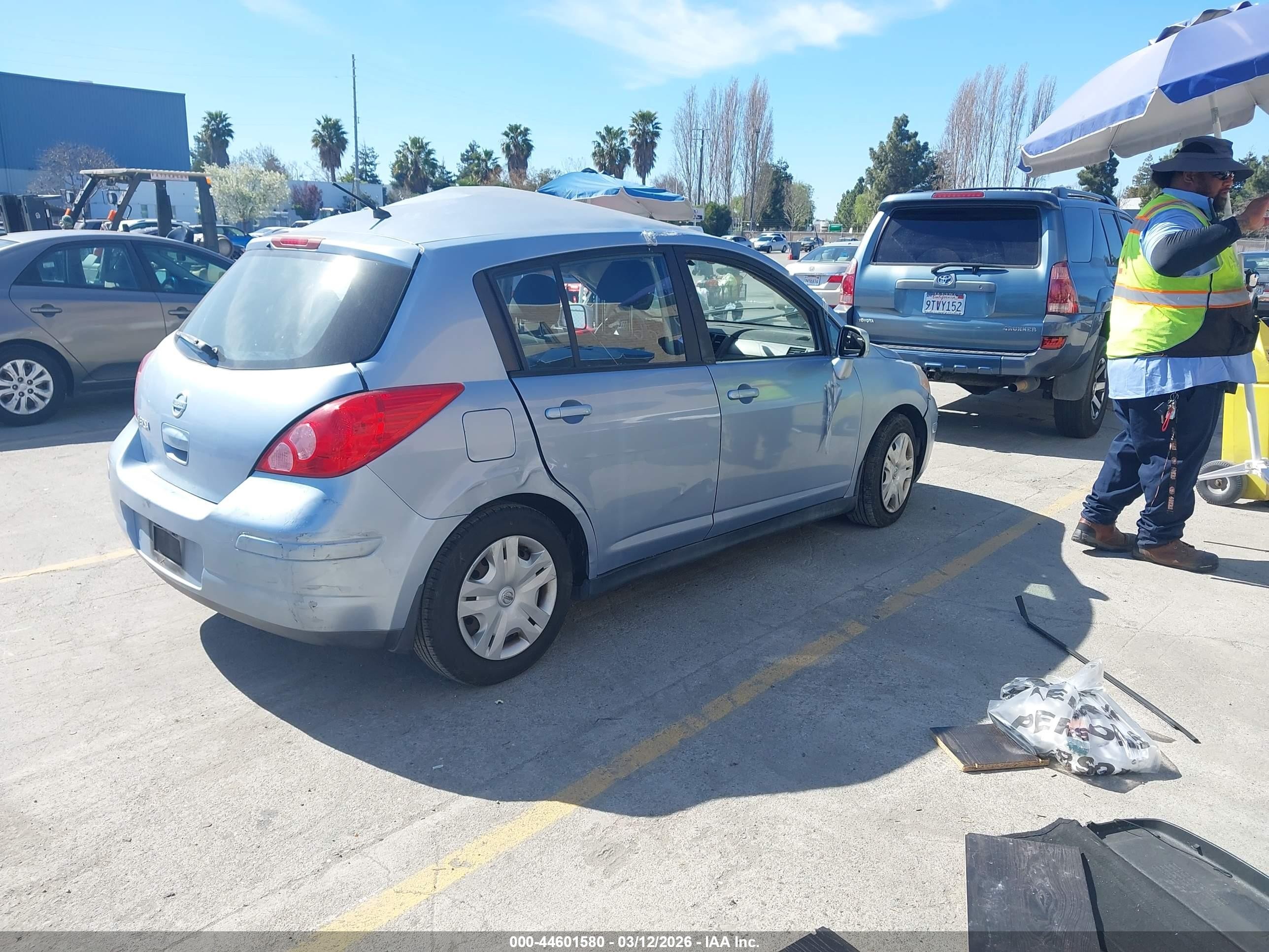 2011 Nissan Versa 1.8s Blue vin: 3N1BC1CP0BL371389