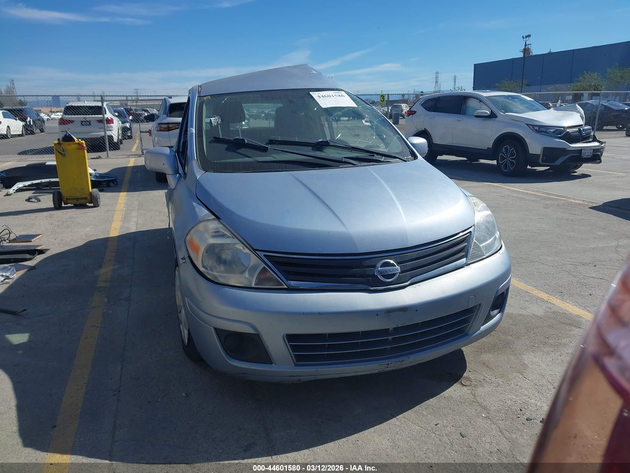 2011 Nissan Versa 1.8s Blue vin: 3N1BC1CP0BL371389