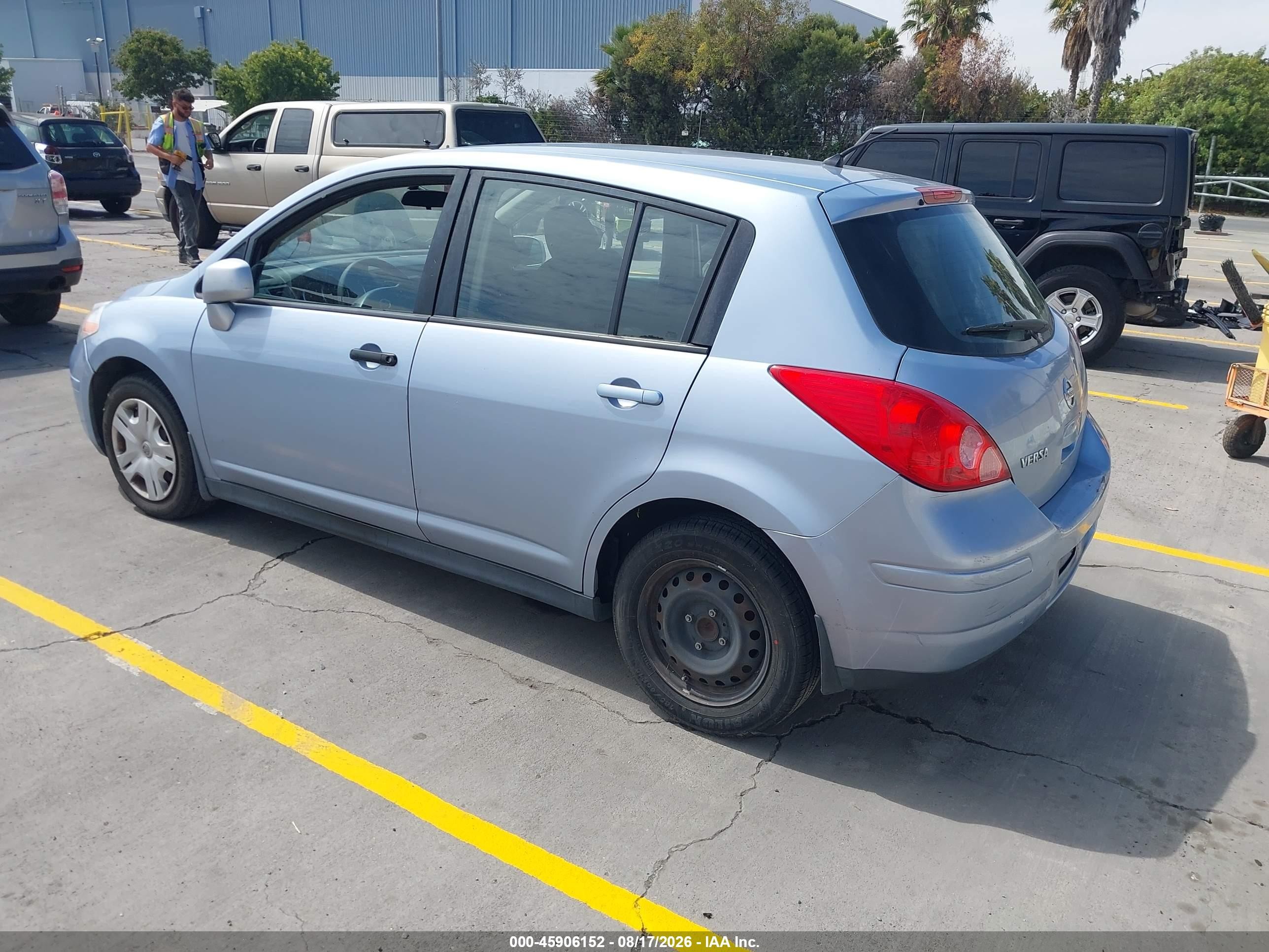 2011 Nissan Versa 1.8s Blue vin: 3N1BC1CP0BL384062