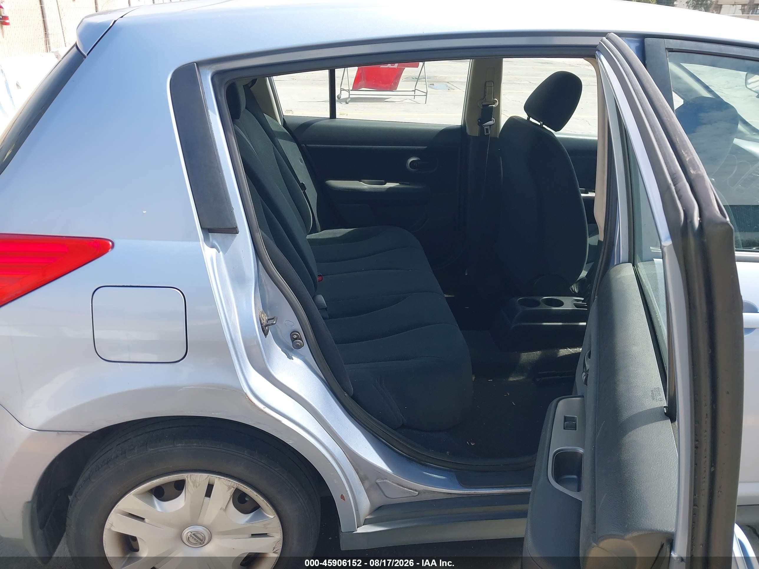 2011 Nissan Versa 1.8s Blue vin: 3N1BC1CP0BL384062