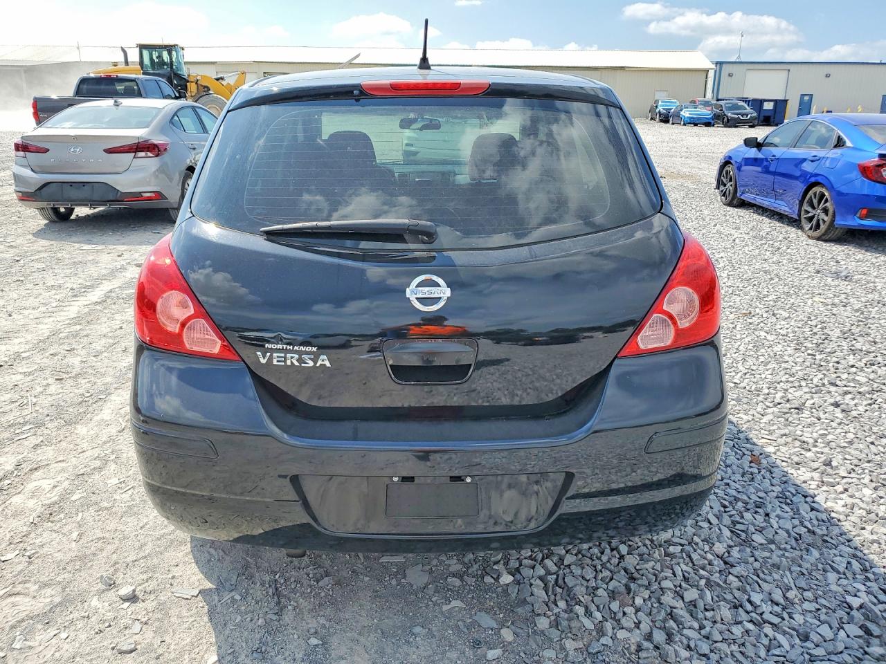 2011 Nissan Versa 1.8 S Black vin: 3N1BC1CP0BL390735