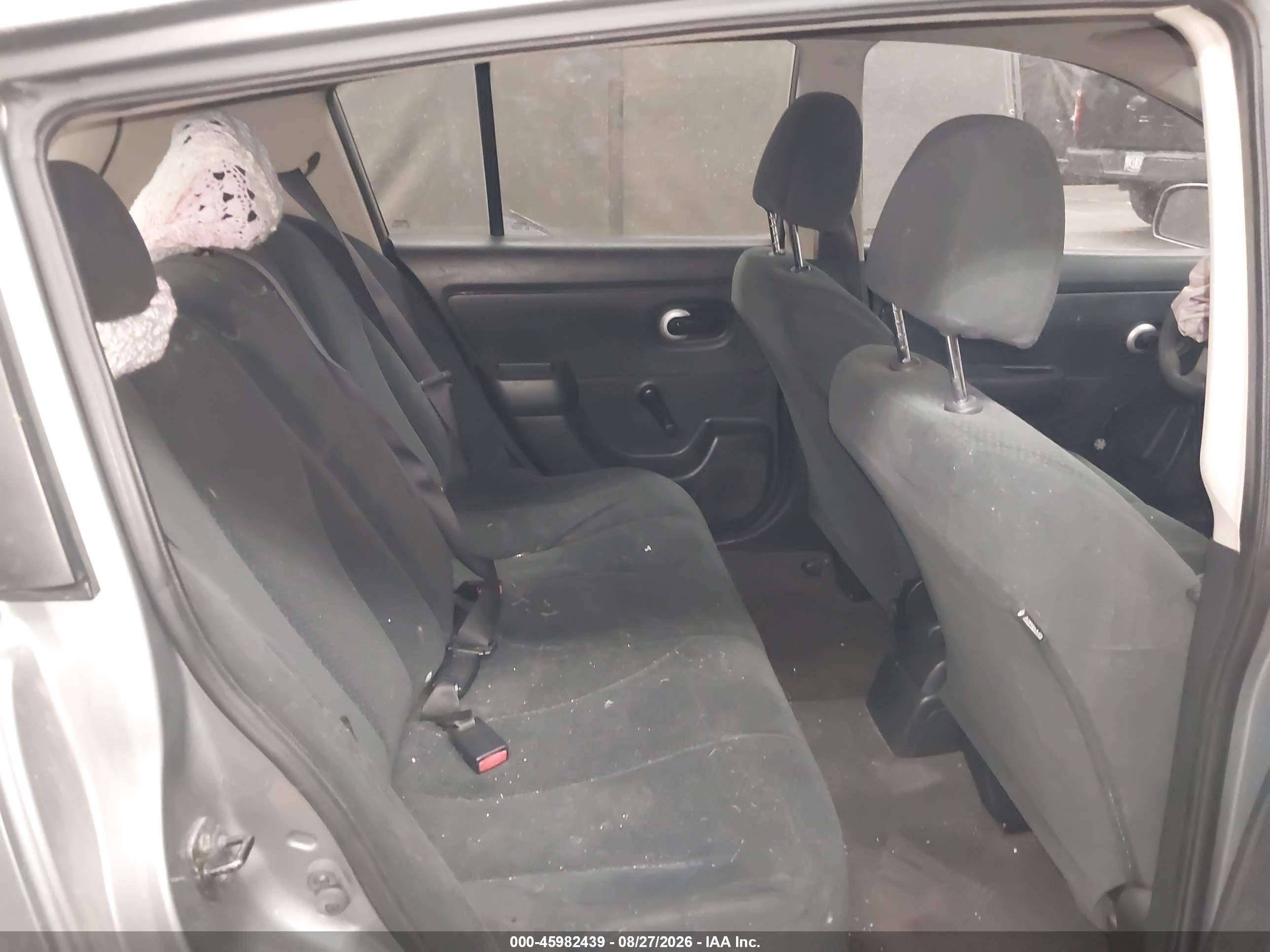 2011 Nissan Versa 1.8s Gray vin: 3N1BC1CP0BL411096