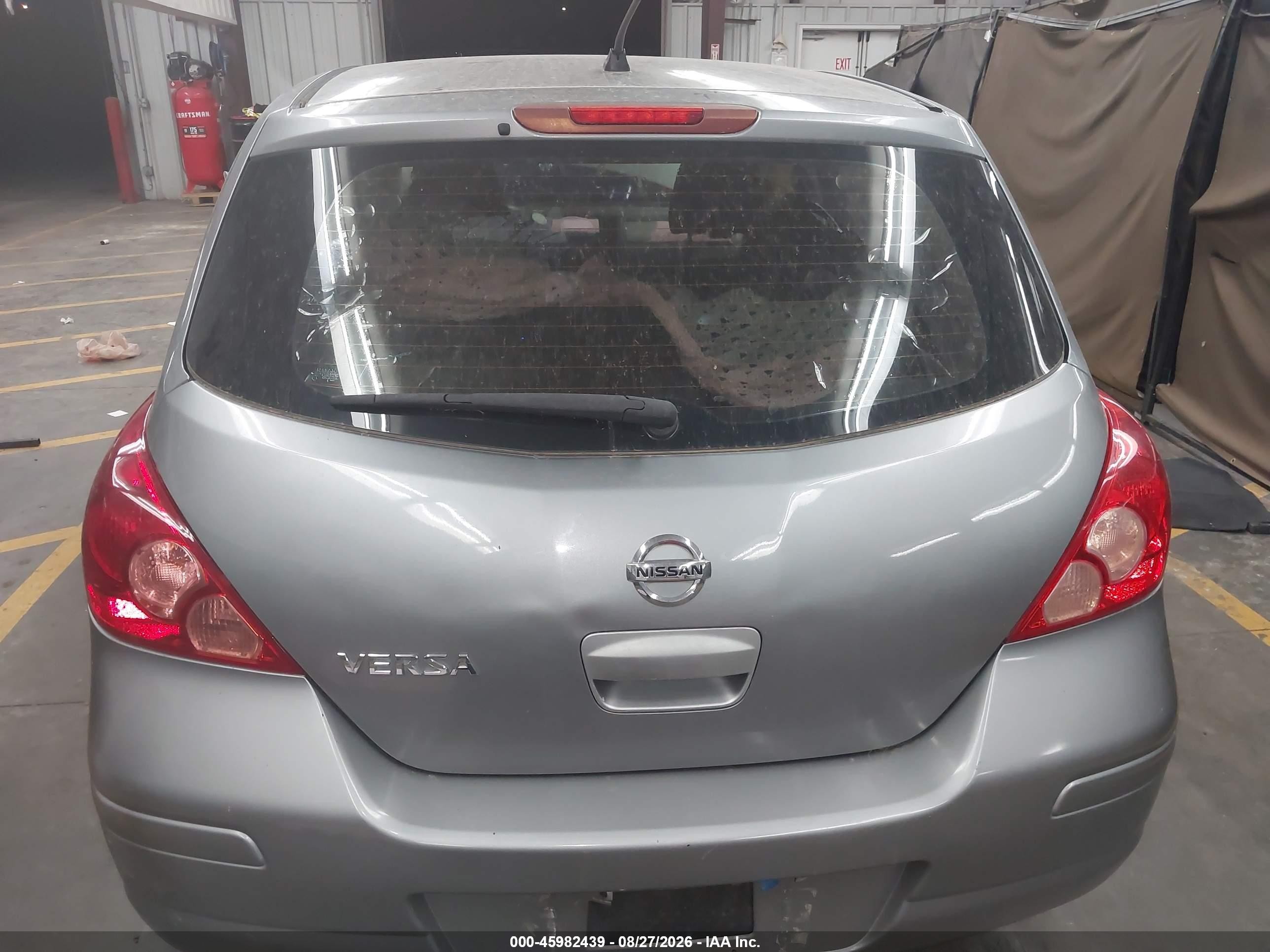 2011 Nissan Versa 1.8s Gray vin: 3N1BC1CP0BL411096