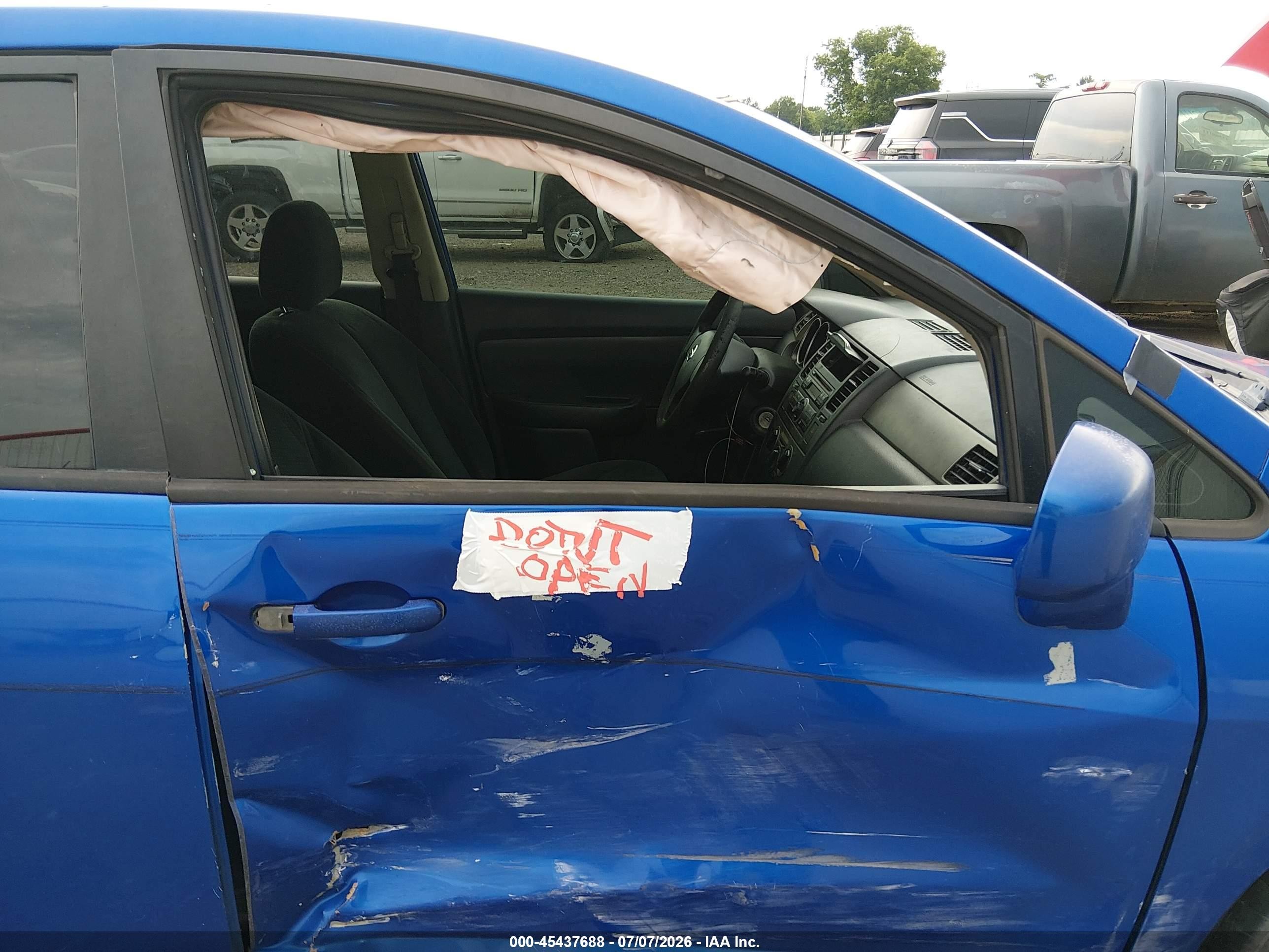 2011 Nissan Versa 1.8s Blue vin: 3N1BC1CP0BL417206