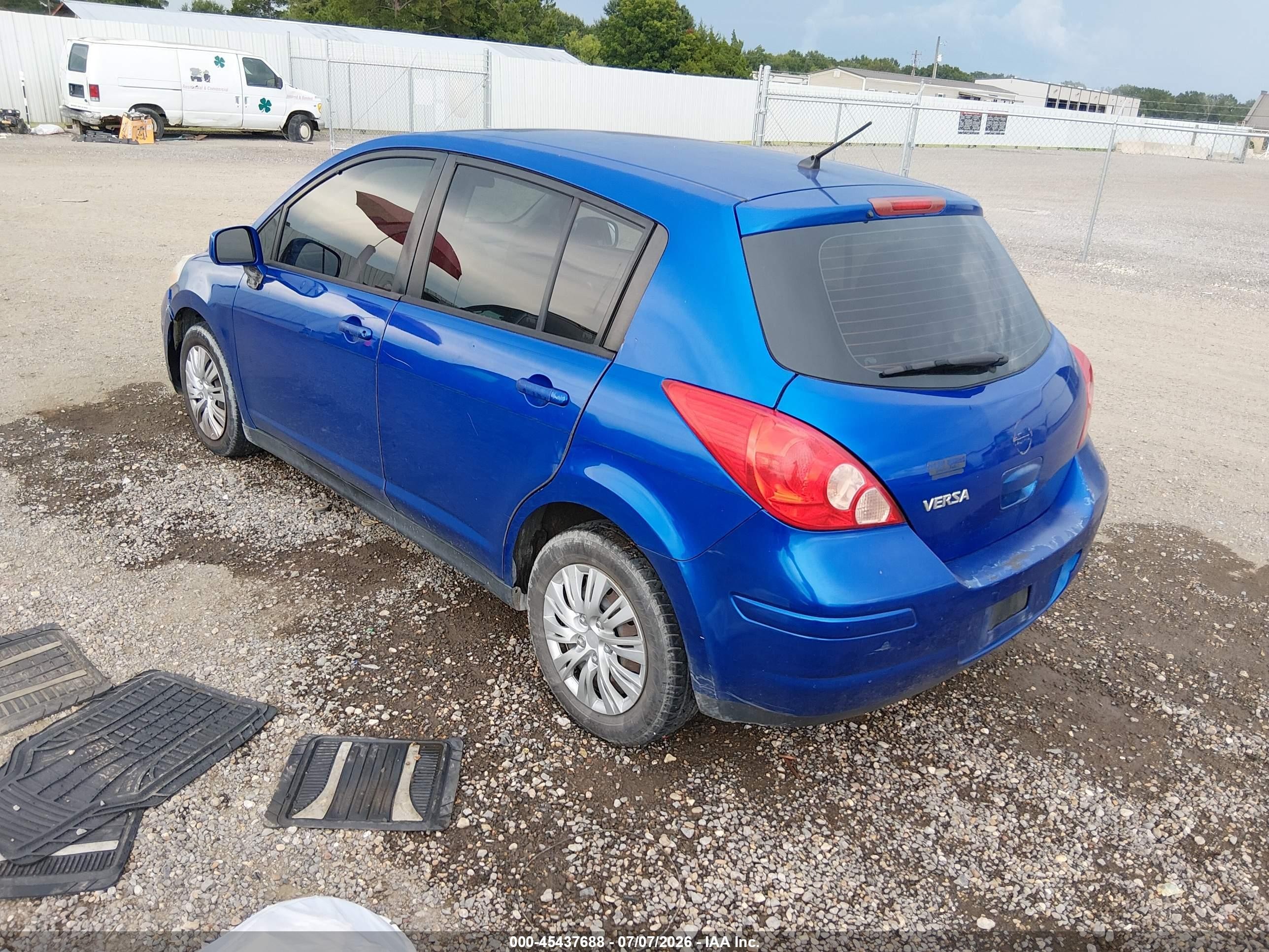 2011 Nissan Versa 1.8s Blue vin: 3N1BC1CP0BL417206