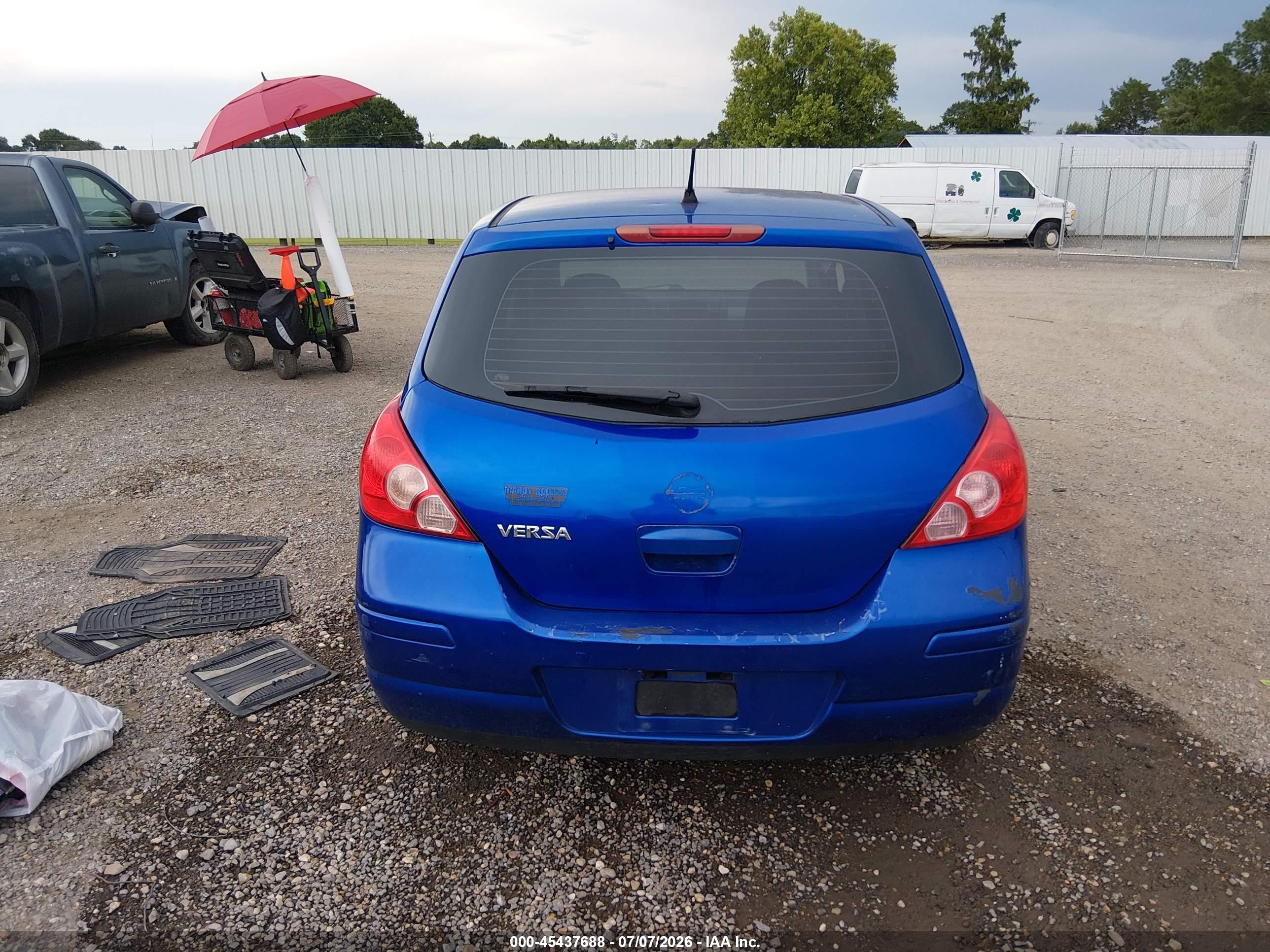 2011 Nissan Versa 1.8s Blue vin: 3N1BC1CP0BL417206
