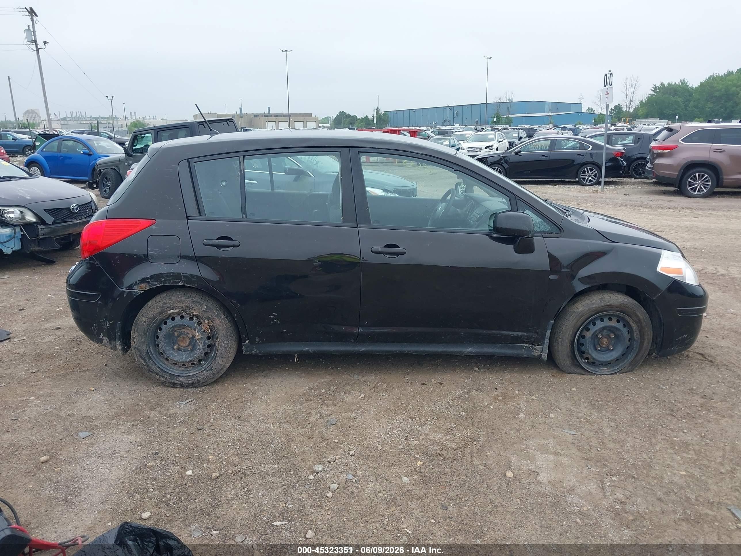 2011 Nissan Versa 1.8s Black vin: 3N1BC1CP0BL504748