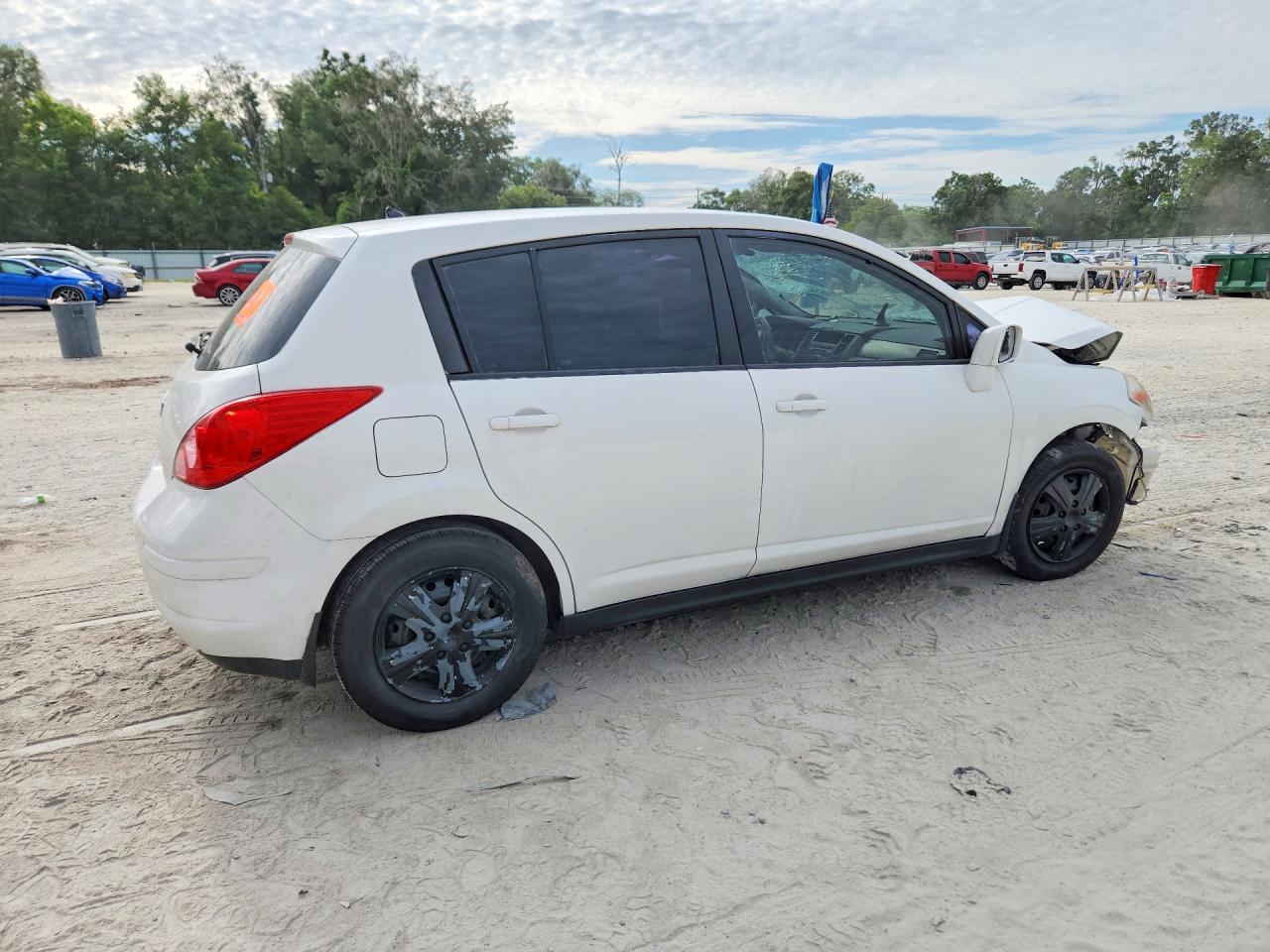 2011 Nissan Versa 1.8 S White vin: 3N1BC1CP0BL509481