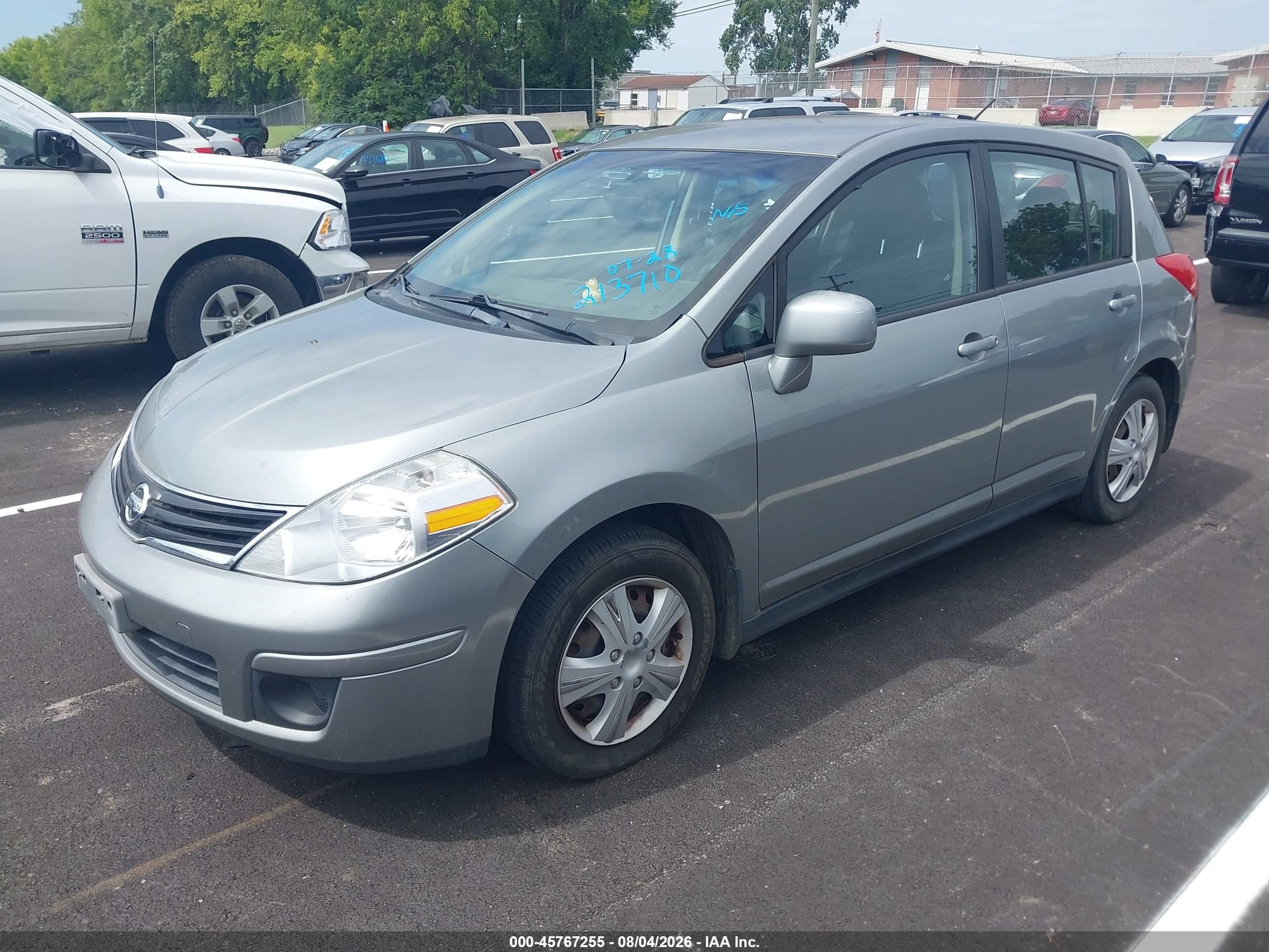 2012 Nissan Versa 1.8 S Silver vin: 3N1BC1CP0CK213710