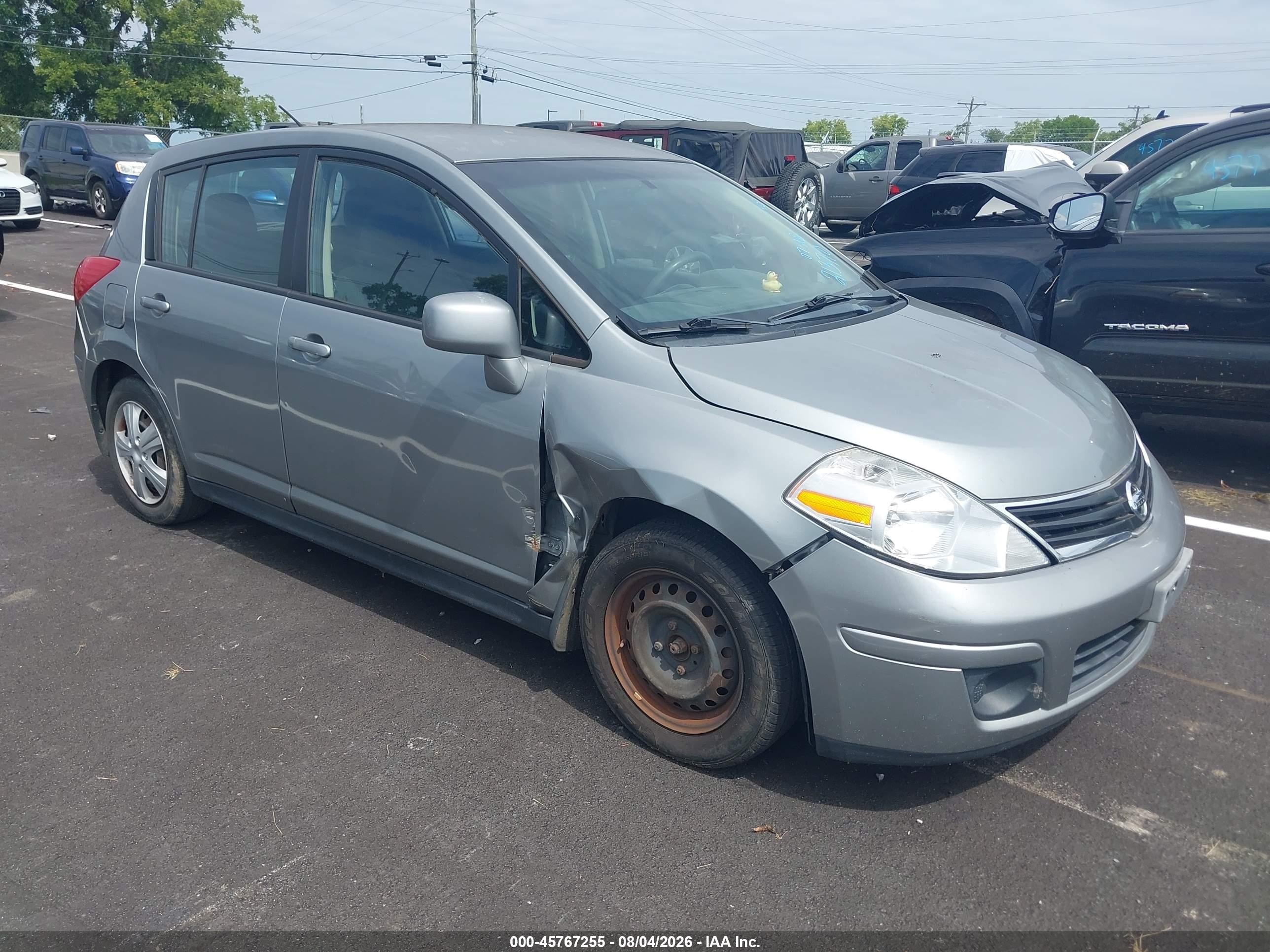 2012 Nissan Versa 1.8 S Silver vin: 3N1BC1CP0CK213710
