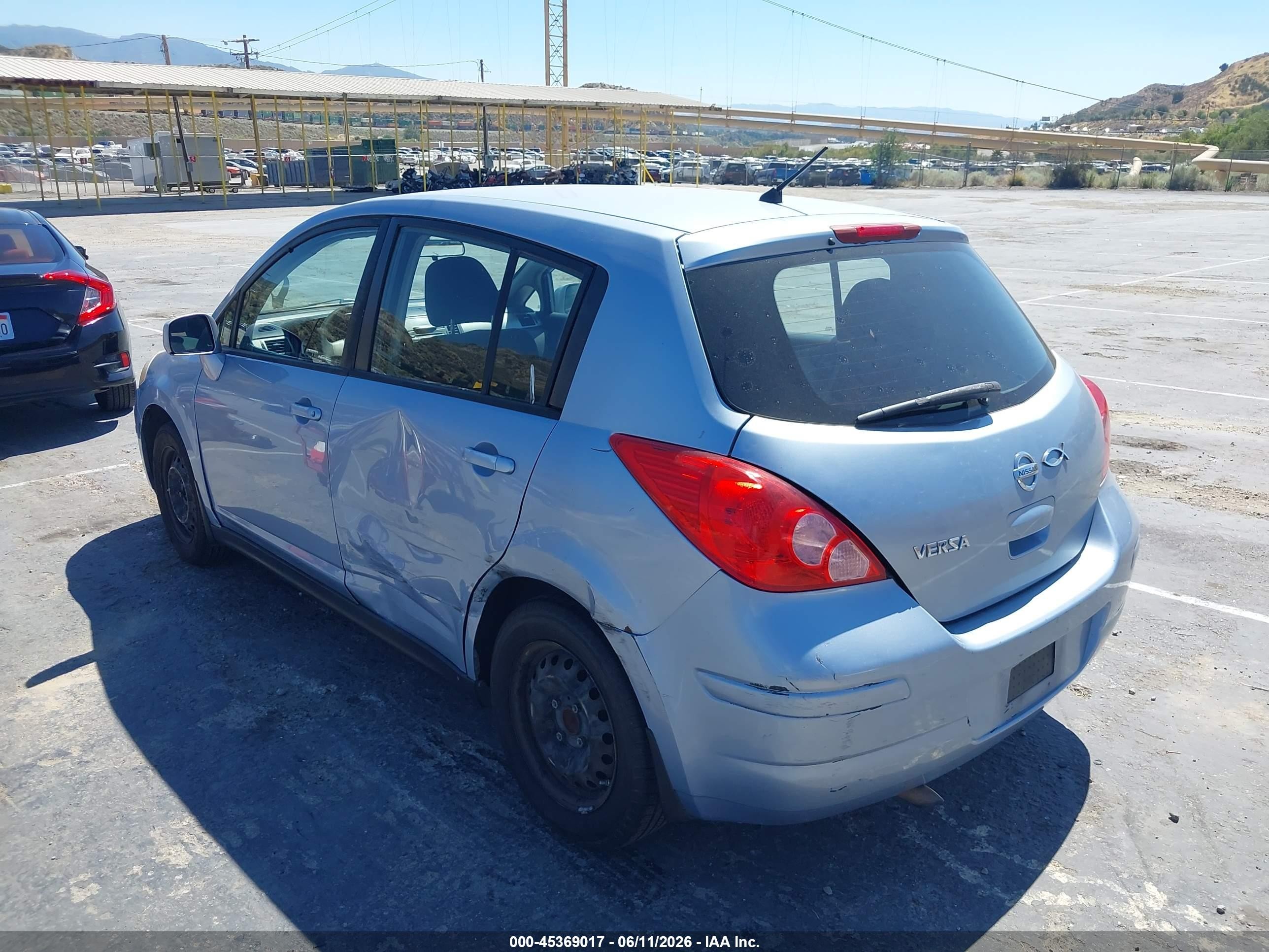 2012 Nissan Versa 1.8 S Silver vin: 3N1BC1CP0CK214064