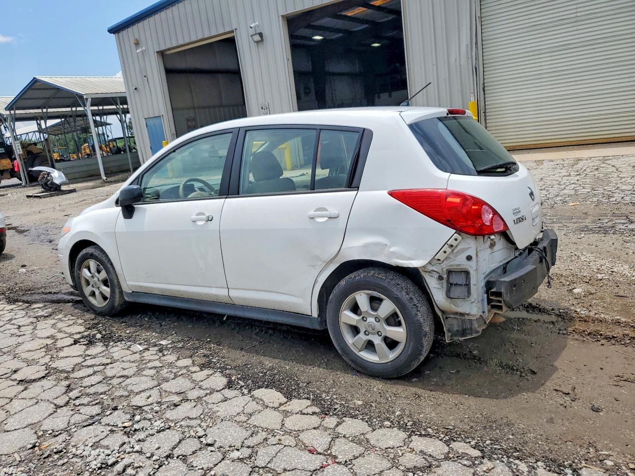 2012 Nissan Versa 1.8 S White vin: 3N1BC1CP0CK269632