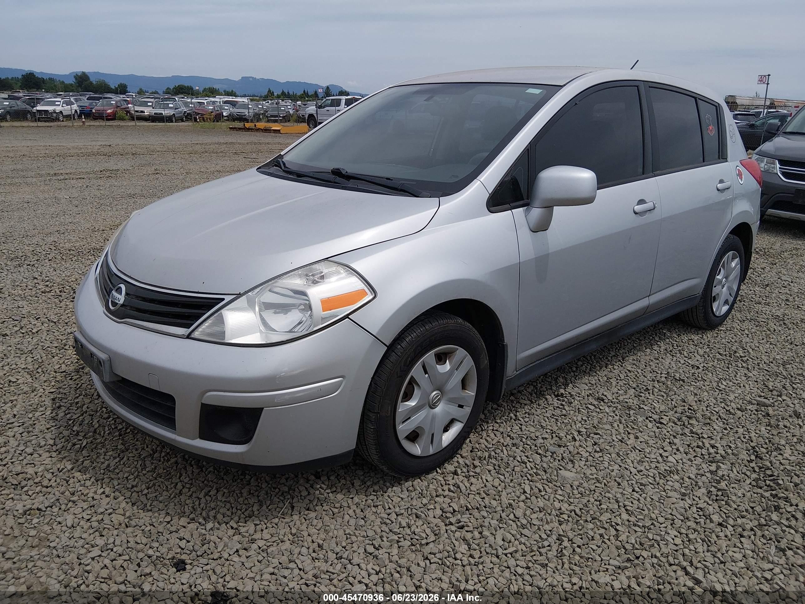 2012 Nissan Versa 1.8 S Silver vin: 3N1BC1CP0CK295695