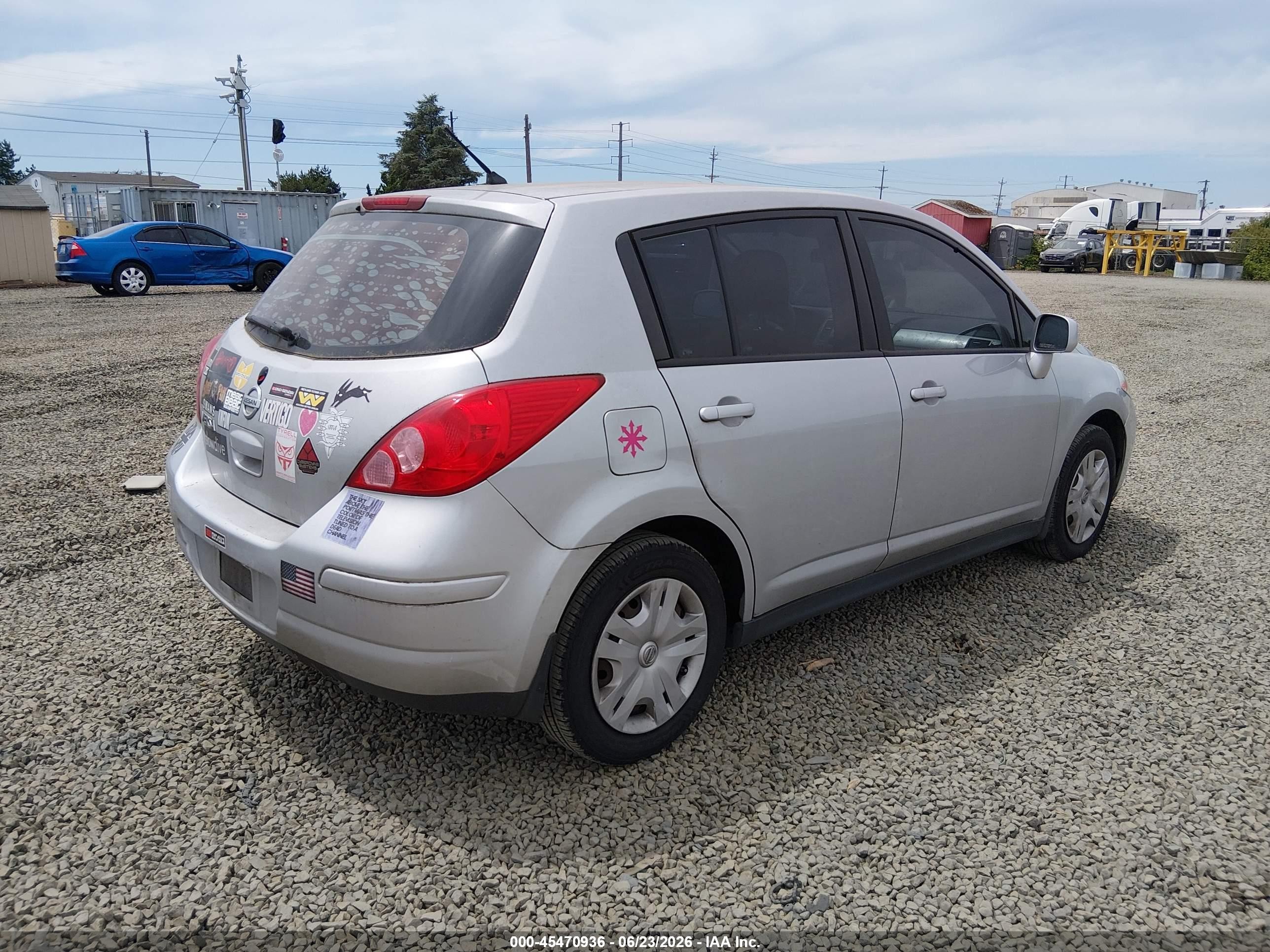 2012 Nissan Versa 1.8 S Silver vin: 3N1BC1CP0CK295695