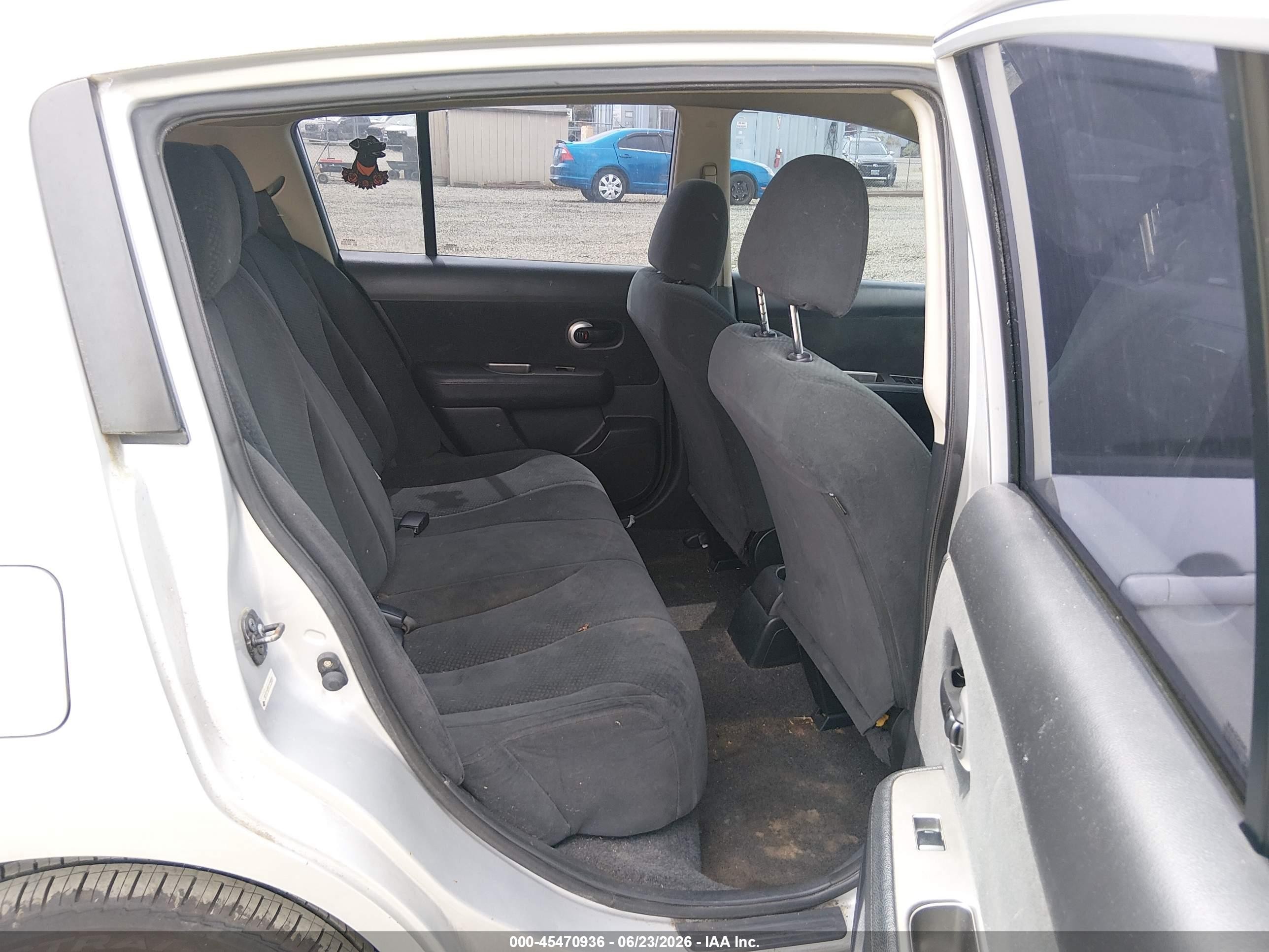 2012 Nissan Versa 1.8 S Silver vin: 3N1BC1CP0CK295695