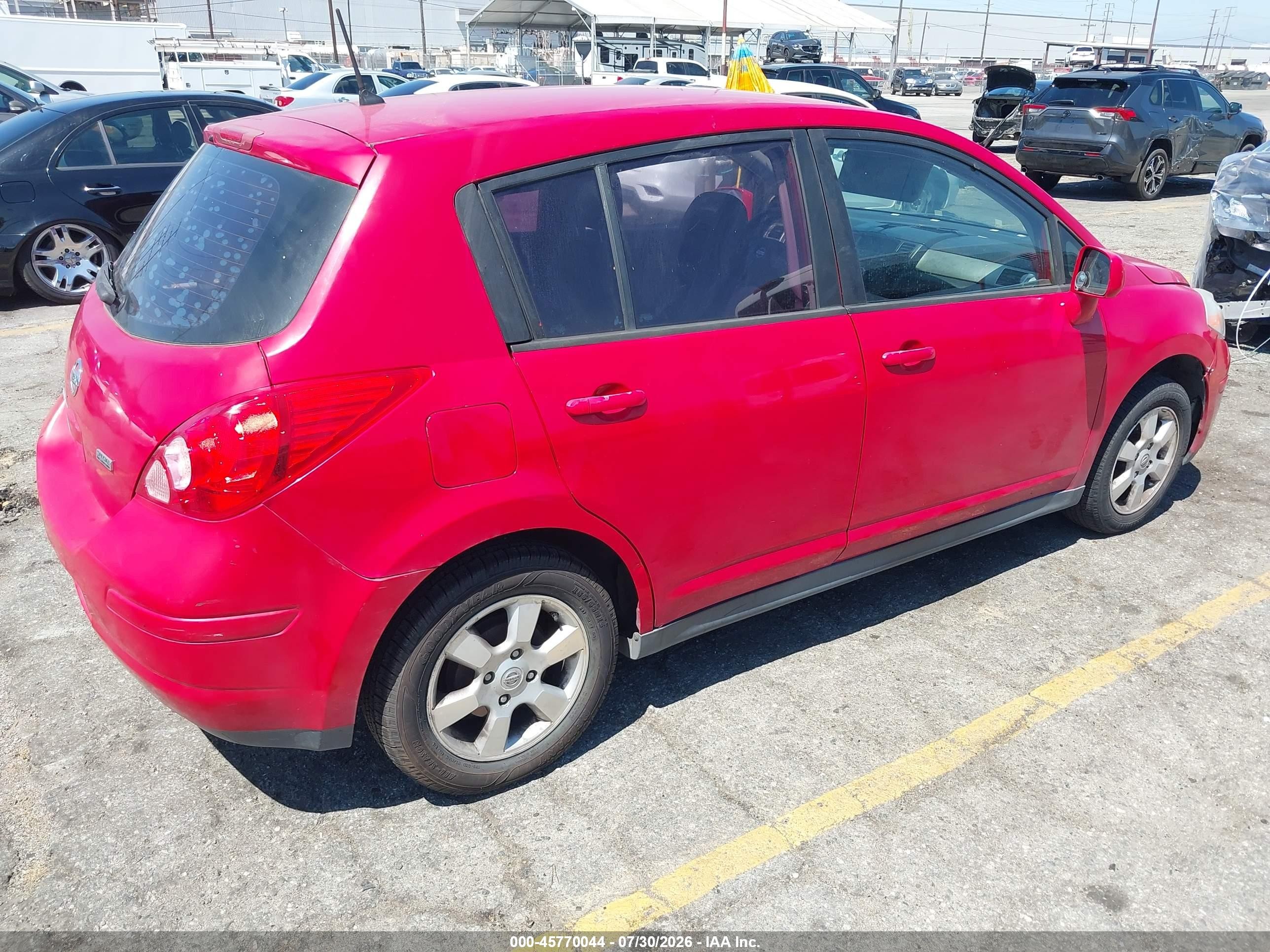 2012 Nissan Versa 1.8 S Red vin: 3N1BC1CP0CK298872