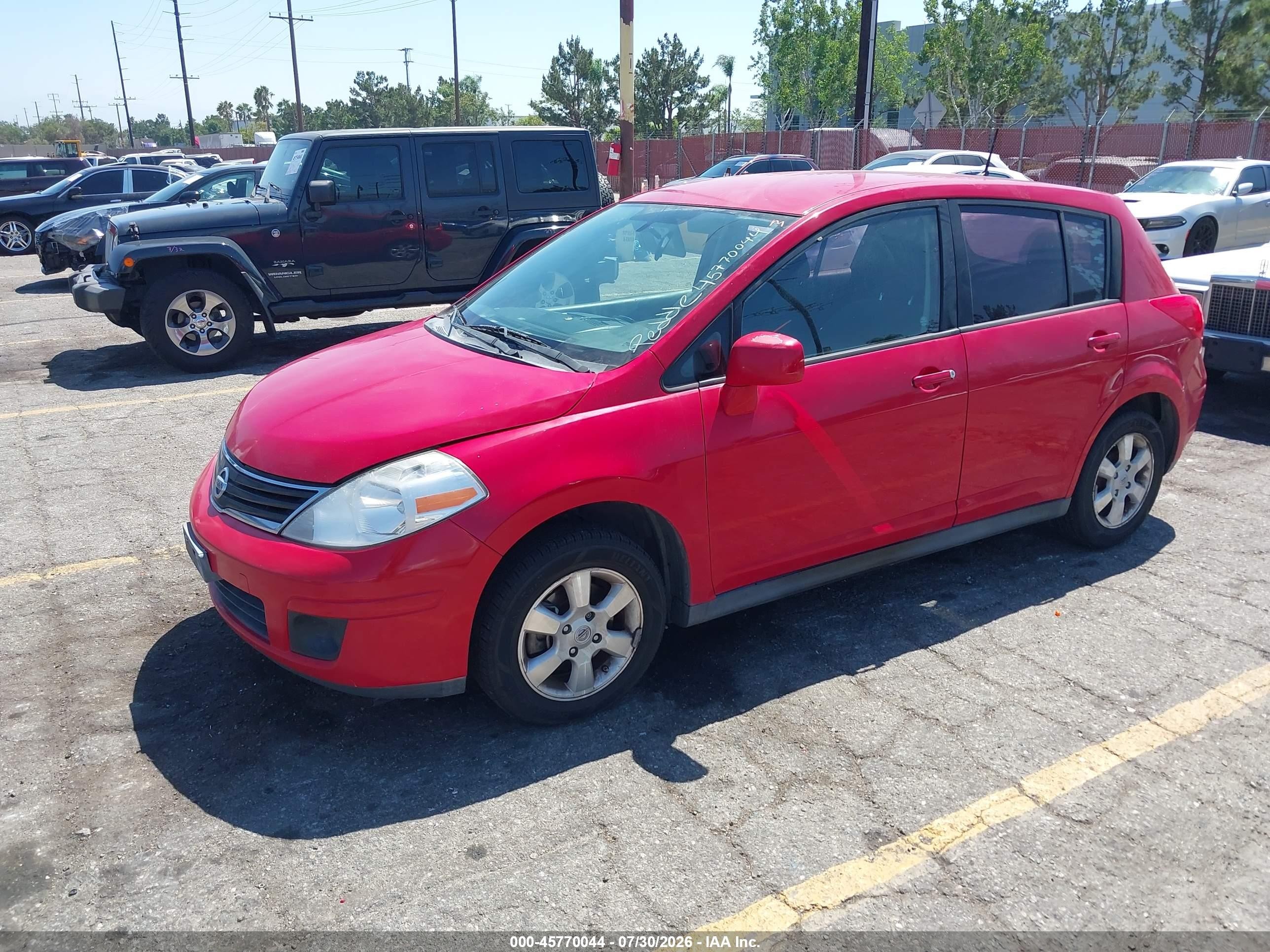 2012 Nissan Versa 1.8 S Red vin: 3N1BC1CP0CK298872