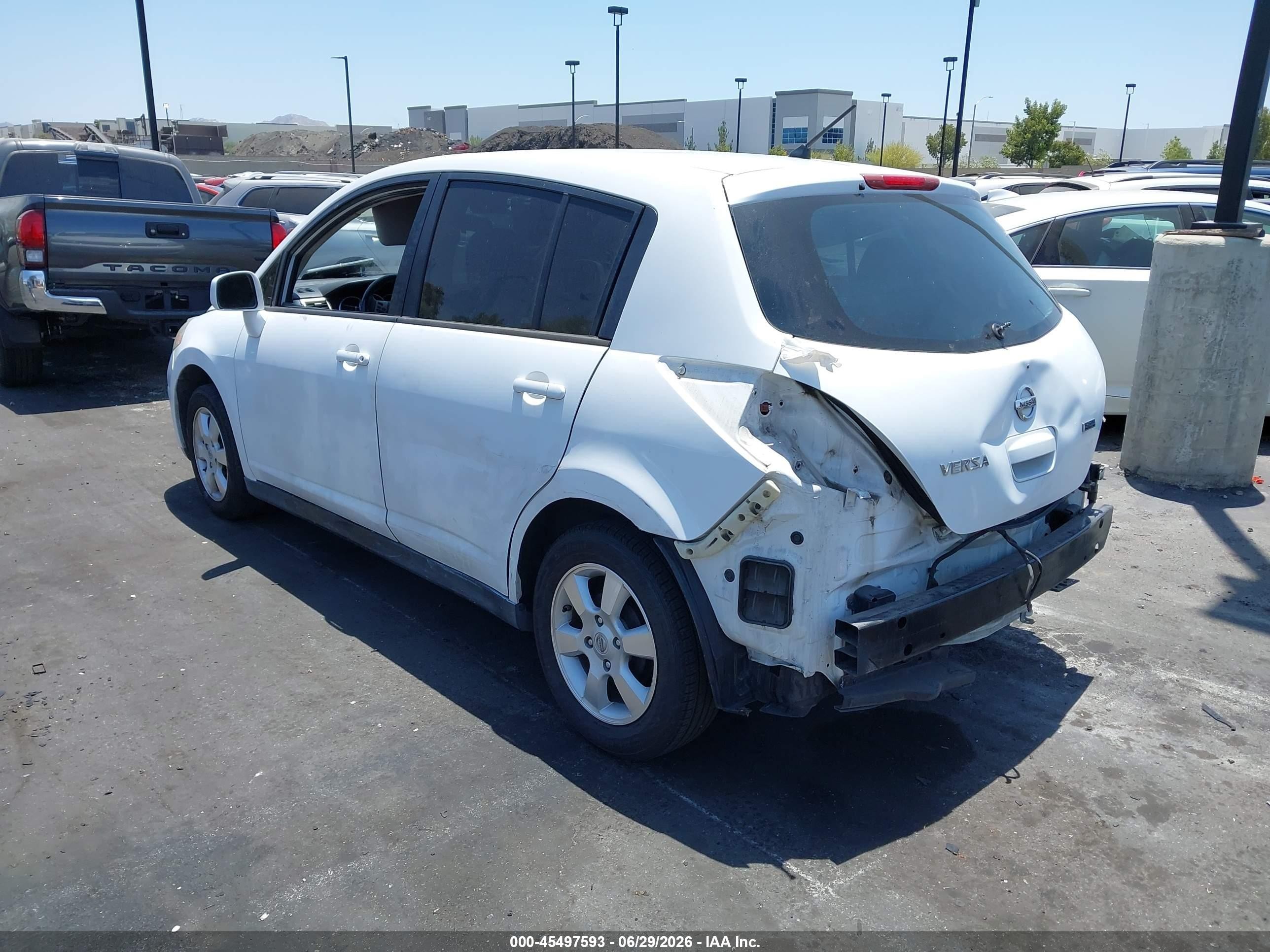 2012 Nissan Versa 1.8 S Белый vin: 3N1BC1CP0CK801025