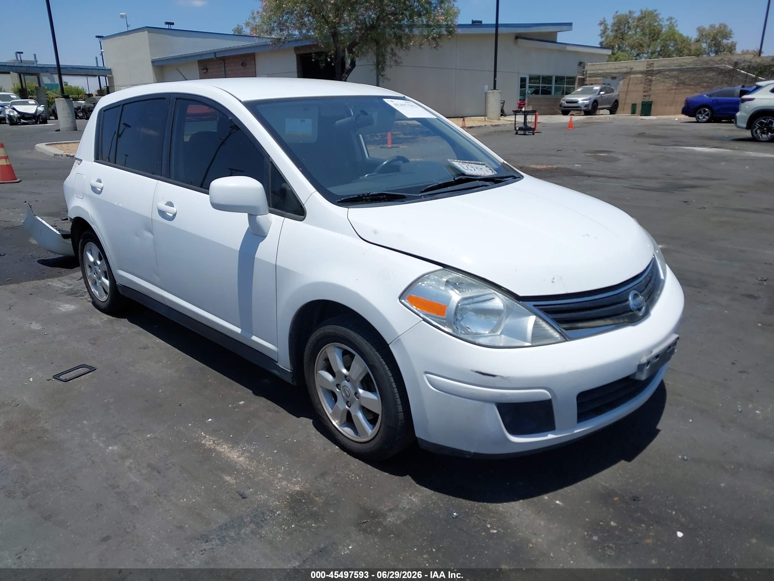 2012 Nissan Versa 1.8 S Белый vin: 3N1BC1CP0CK801025