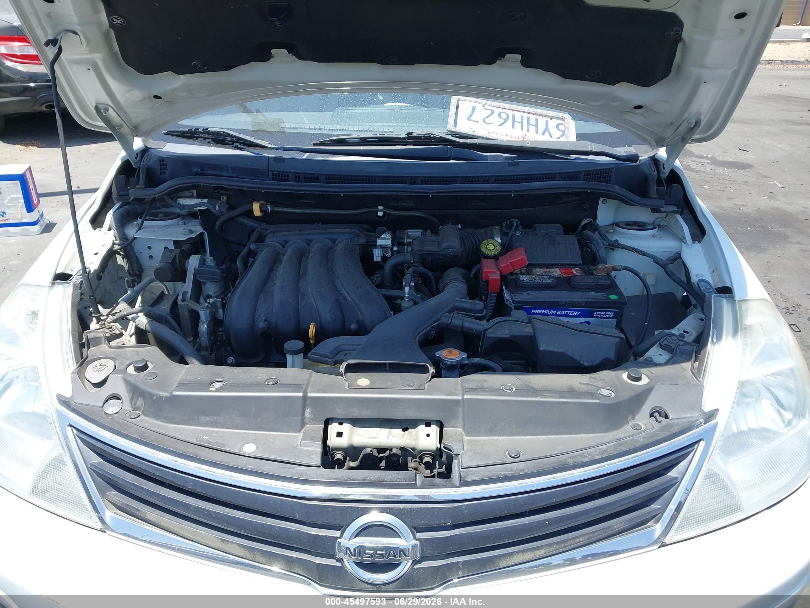2012 Nissan Versa 1.8 S Белый vin: 3N1BC1CP0CK801025