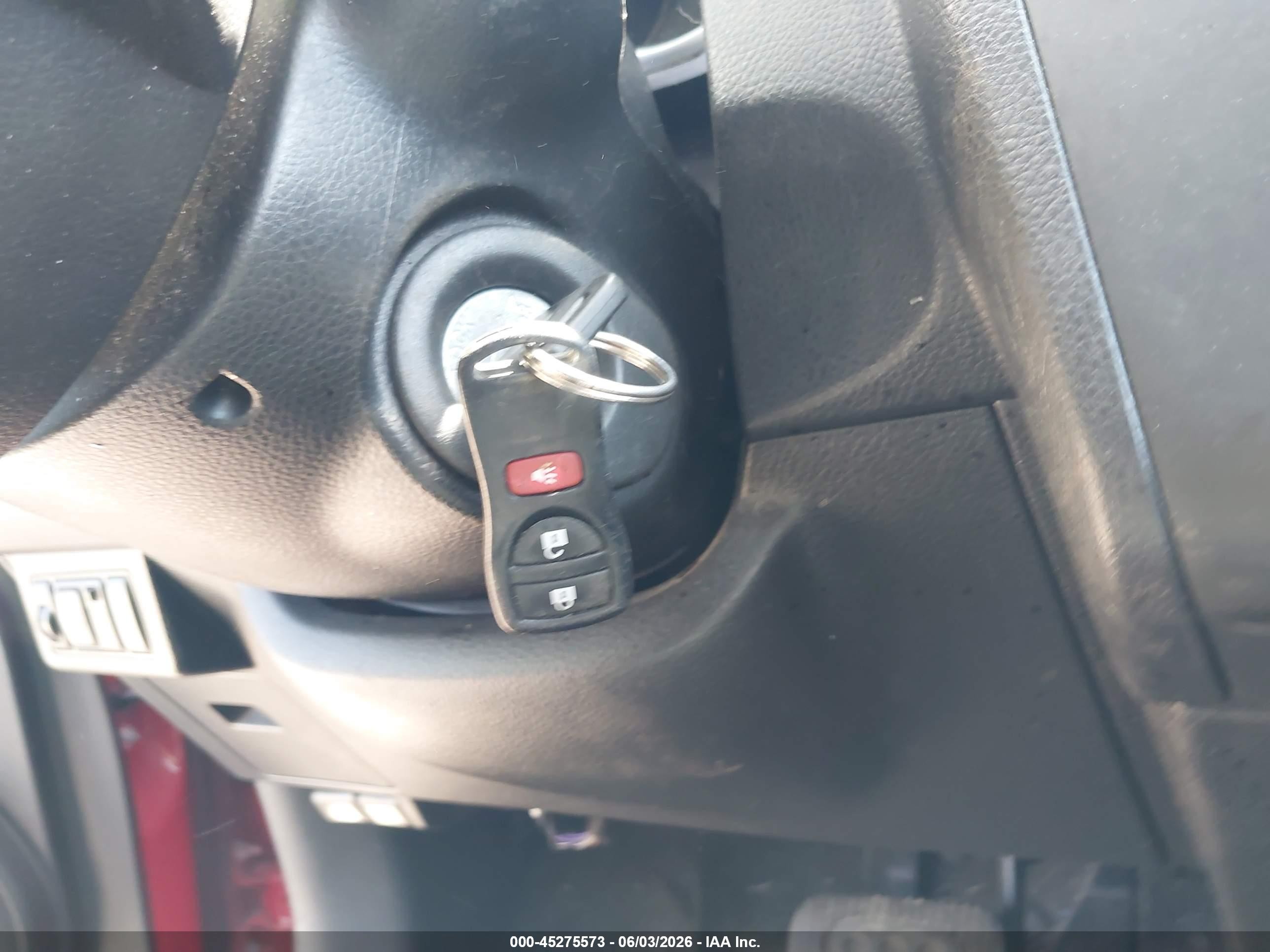 2010 Nissan Versa 1.8s Красный vin: 3N1BC1CP1AL407556