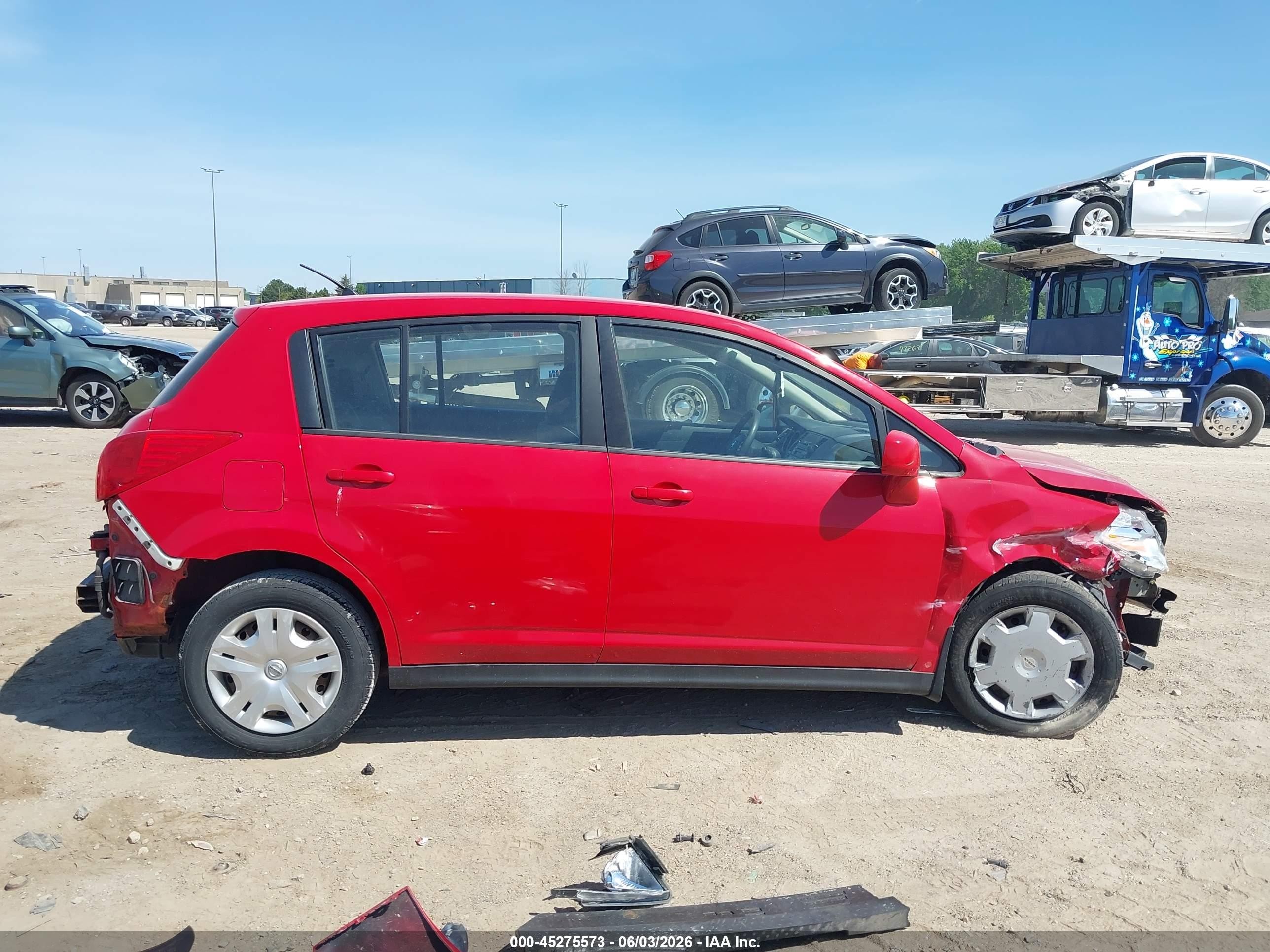 2010 Nissan Versa 1.8s Красный vin: 3N1BC1CP1AL407556