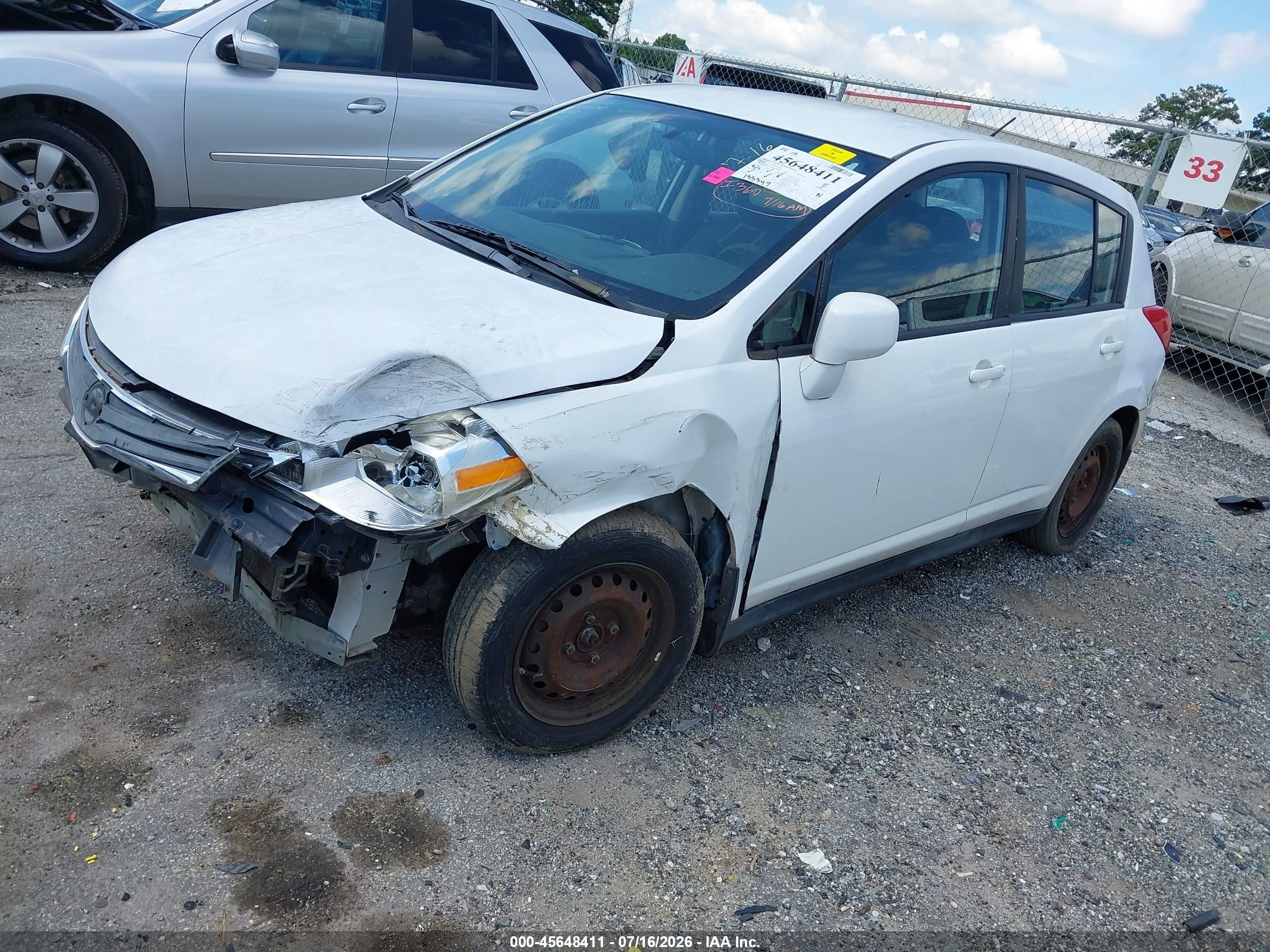 2010 Nissan Versa 1.8s White vin: 3N1BC1CP1AL413440