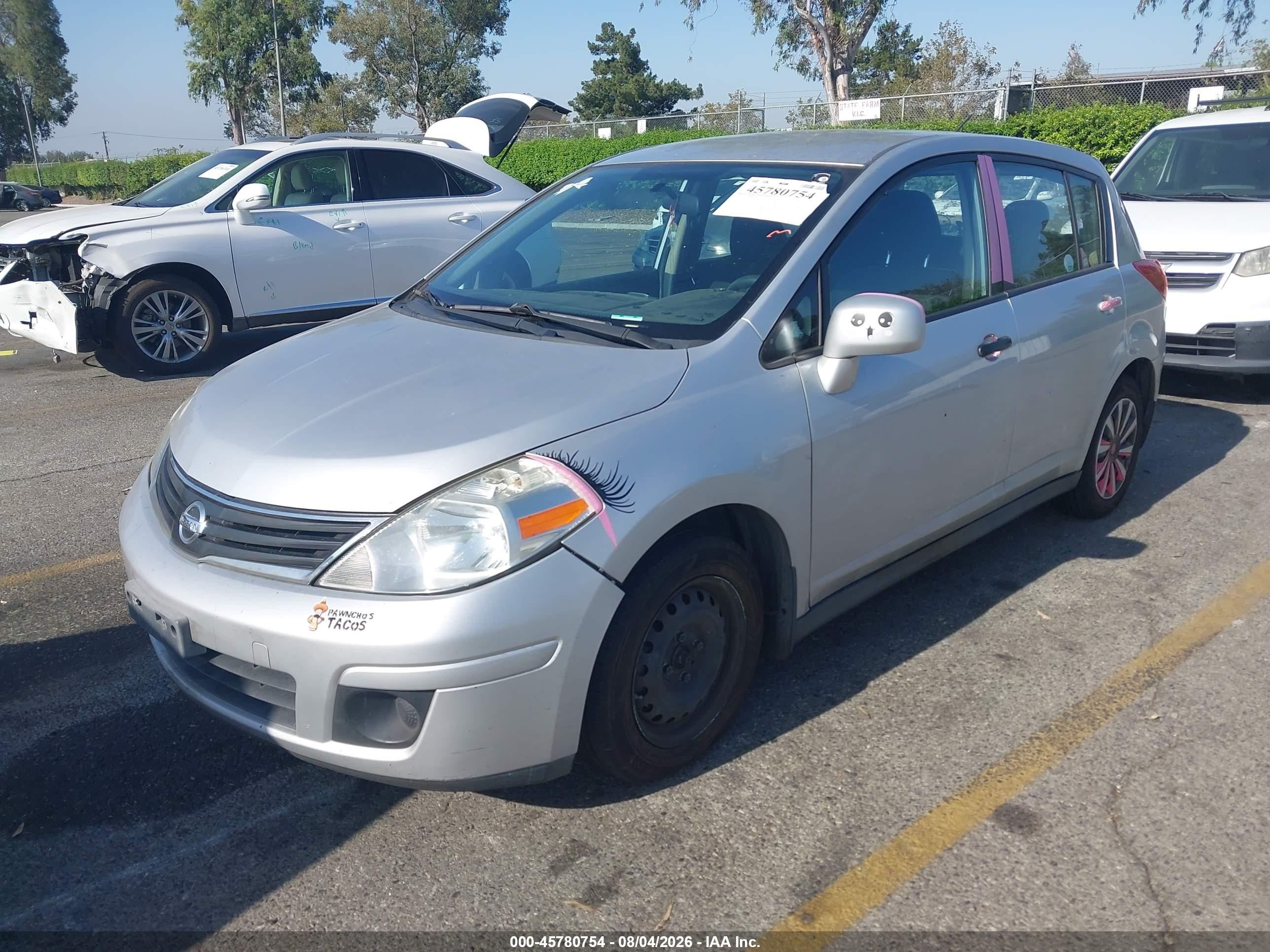 2010 Nissan Versa 1.8s Silver vin: 3N1BC1CP1AL441769