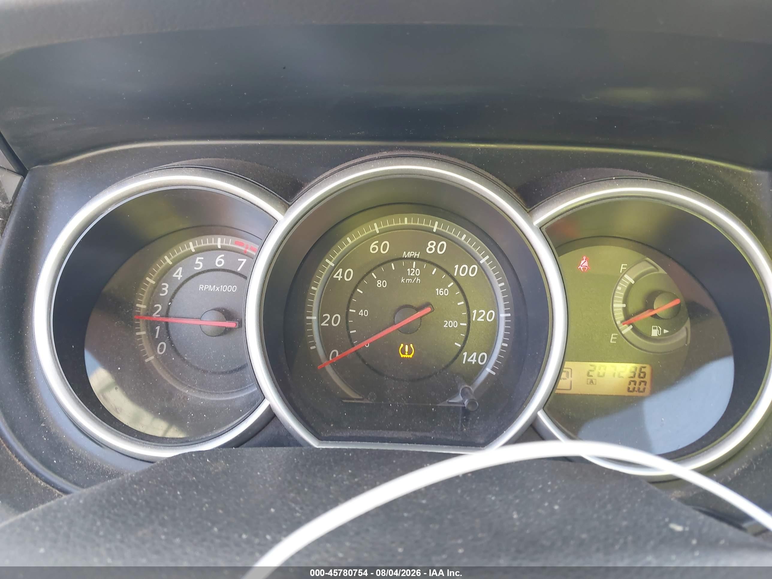 2010 Nissan Versa 1.8s Silver vin: 3N1BC1CP1AL441769