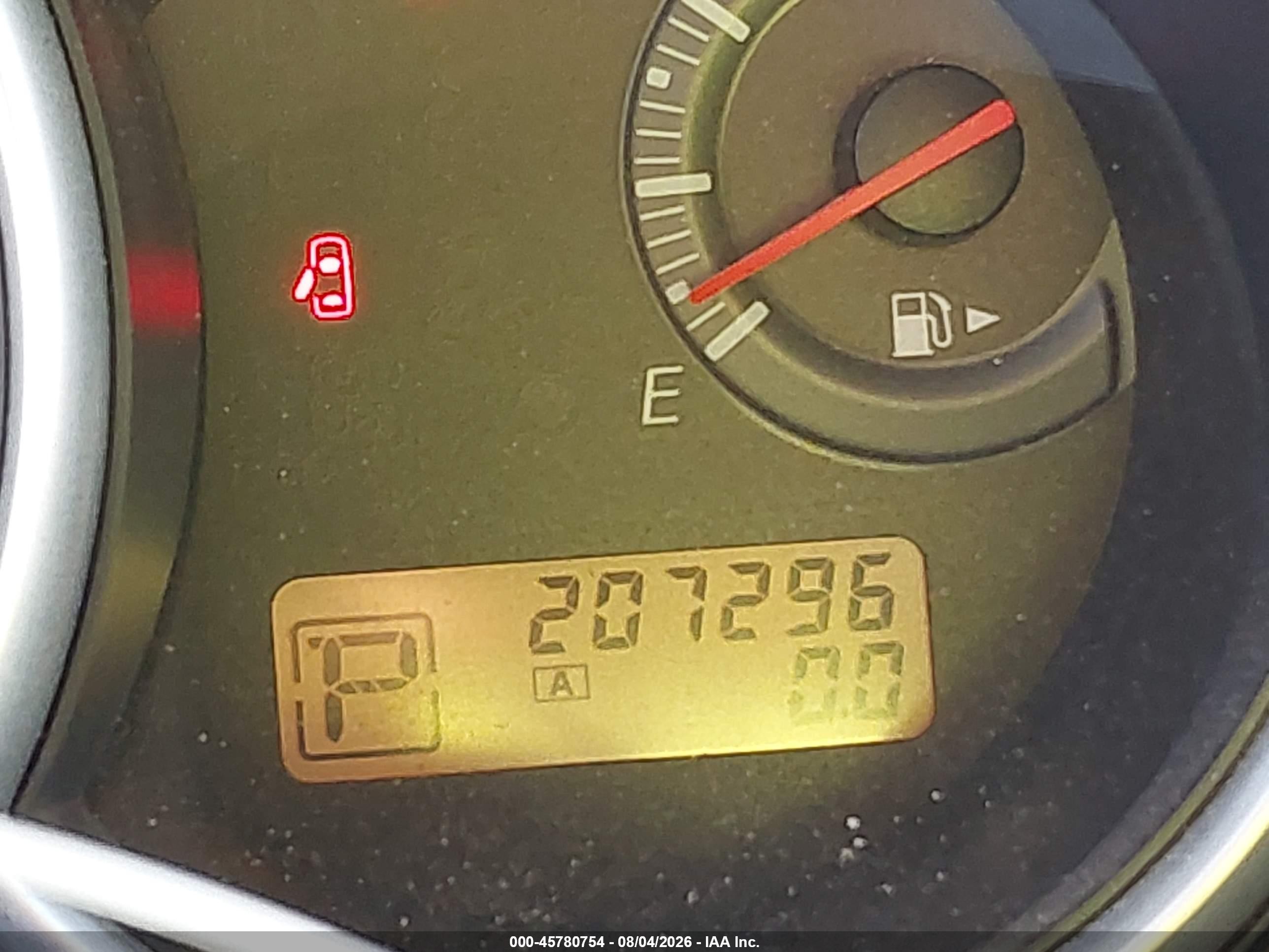 2010 Nissan Versa 1.8s Silver vin: 3N1BC1CP1AL441769