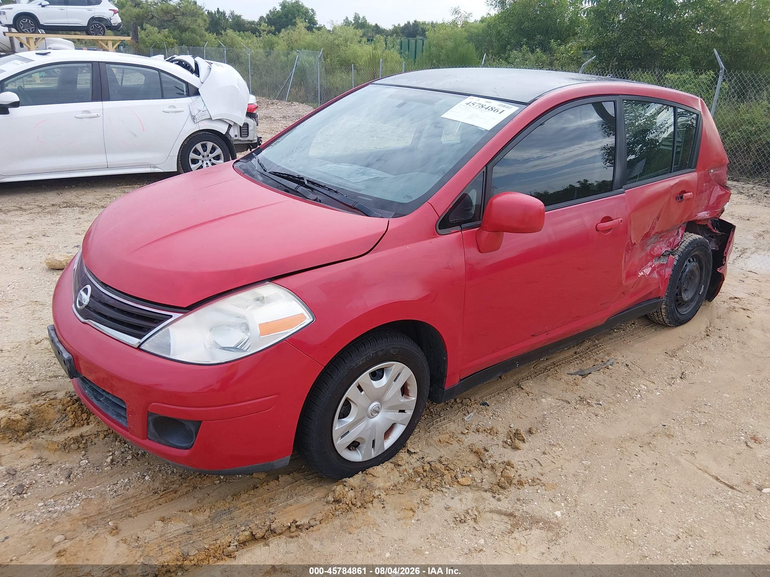 2010 Nissan Versa 1.8s Red vin: 3N1BC1CP1AL458233