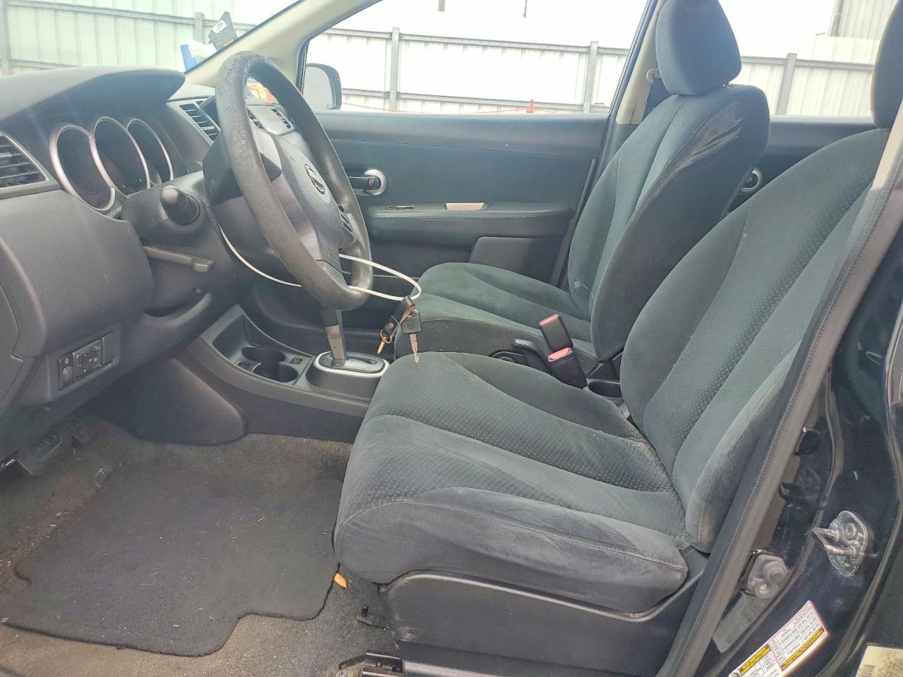 2010 Nissan Versa 1.8 S Черный vin: 3N1BC1CP1AL462444