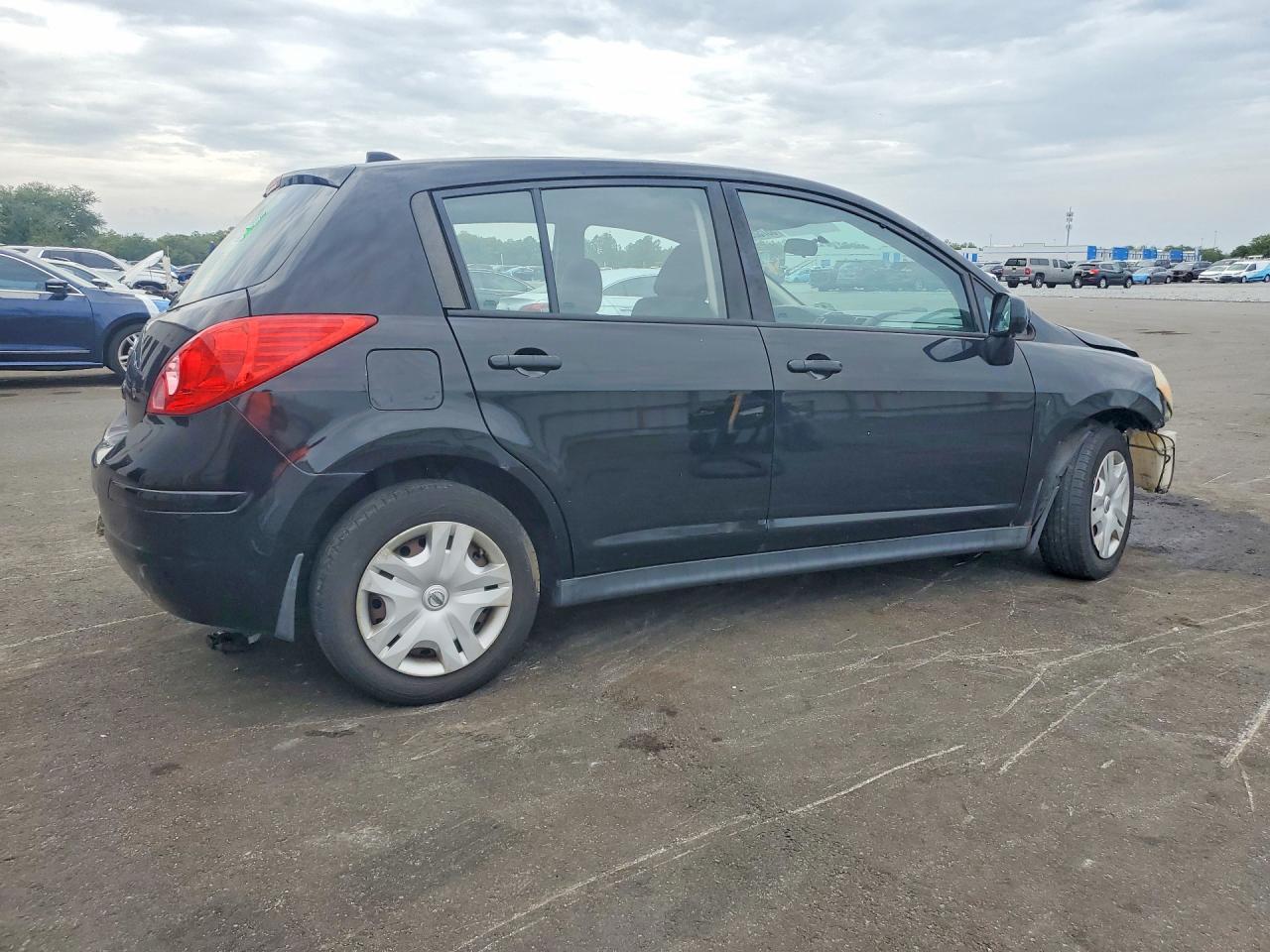 2010 Nissan Versa 1.8 S Черный vin: 3N1BC1CP1AL462444