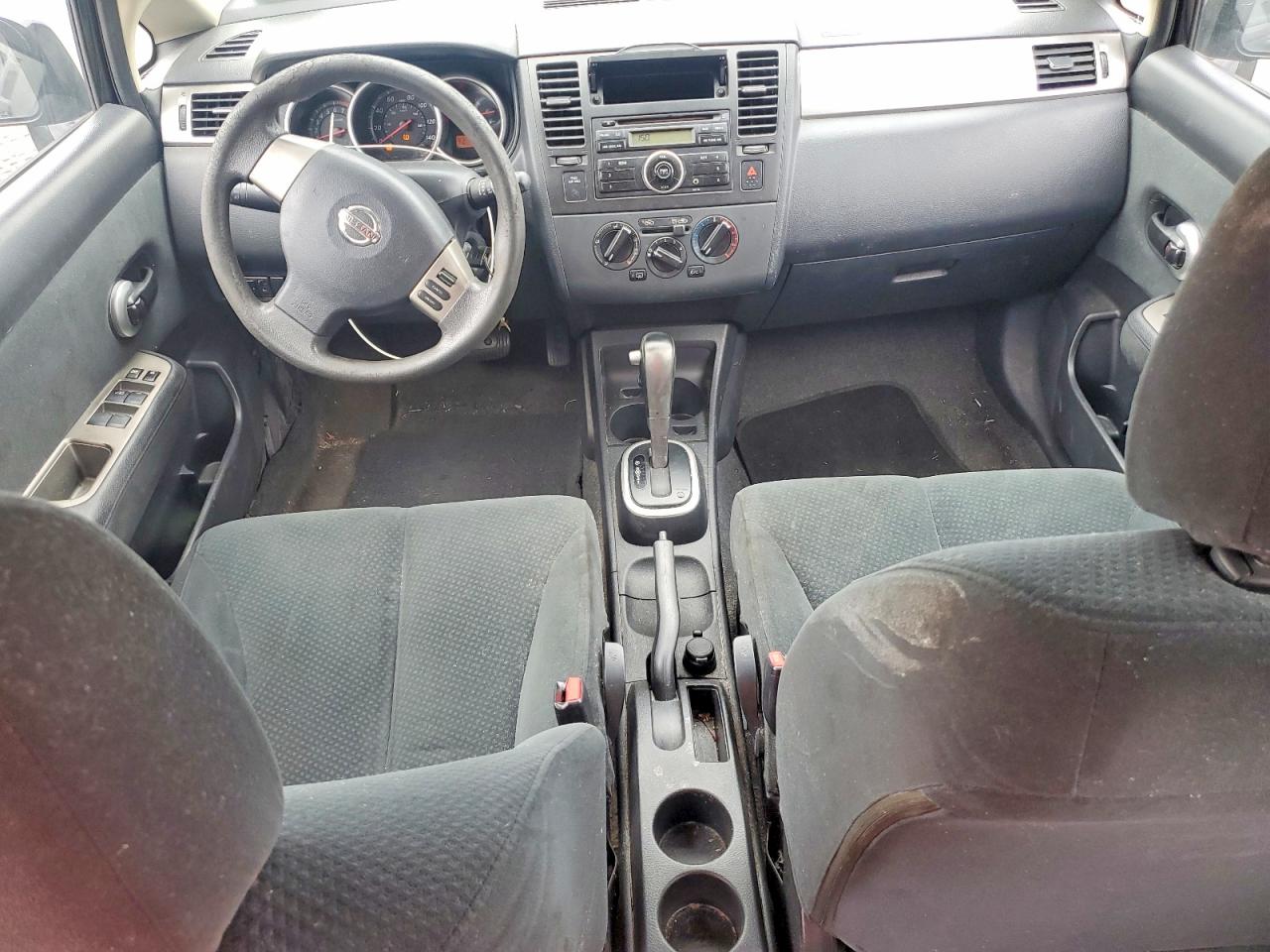 2010 Nissan Versa 1.8 S Черный vin: 3N1BC1CP1AL462444