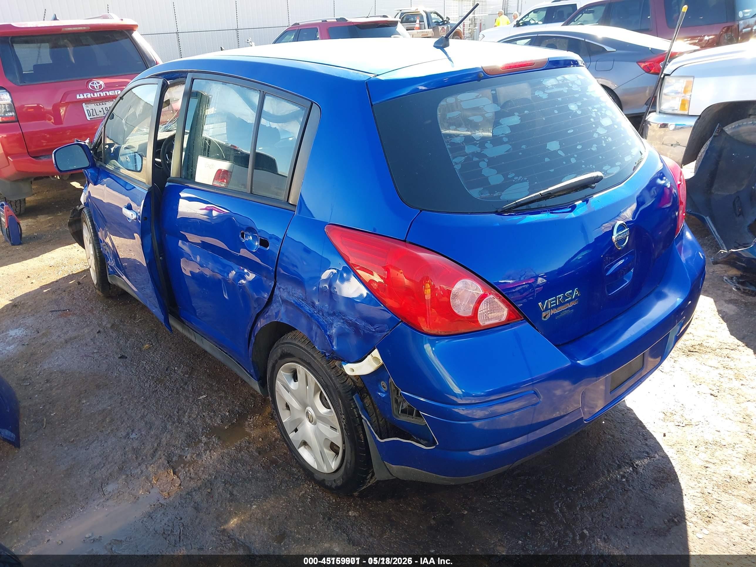 2011 Nissan Versa 1.8s Синий vin: 3N1BC1CP1BL368341
