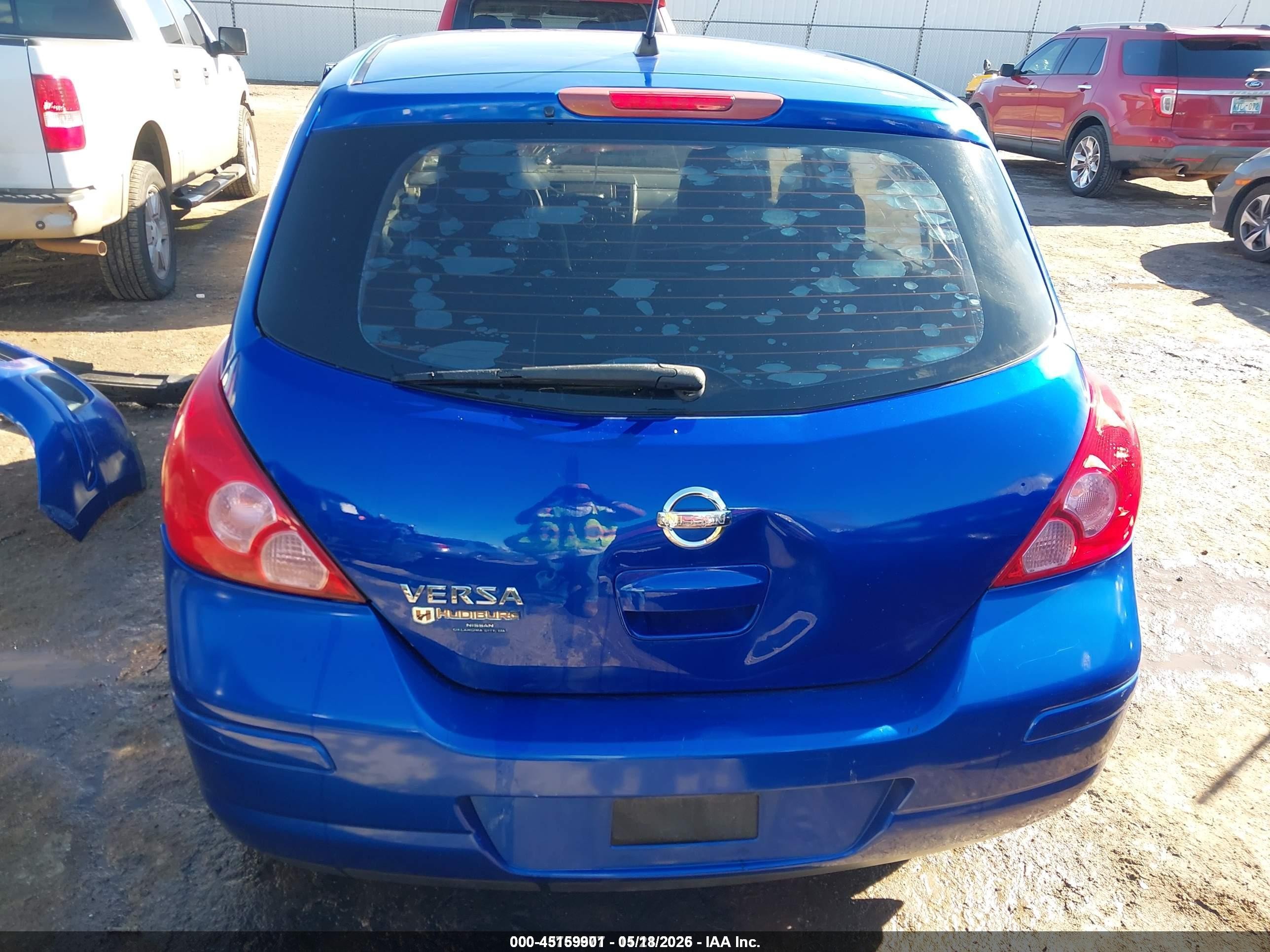 2011 Nissan Versa 1.8s Синий vin: 3N1BC1CP1BL368341