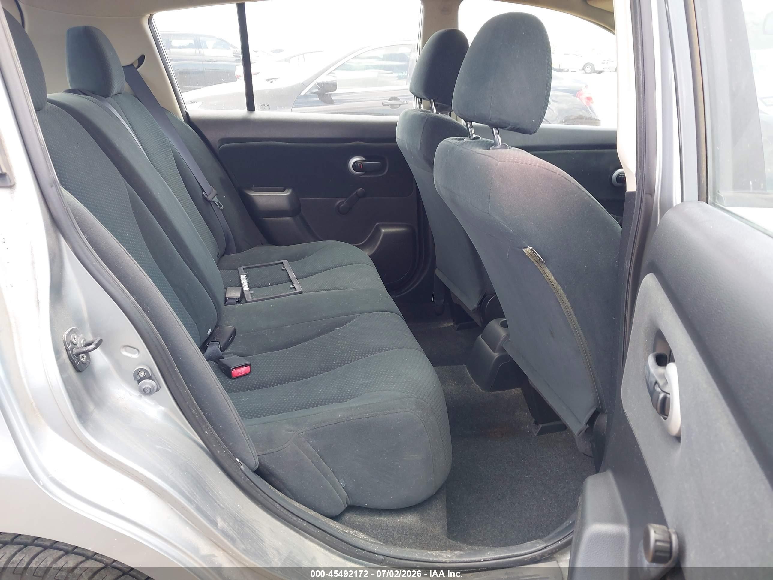 2011 Nissan Versa 1.8s Gray vin: 3N1BC1CP1BL389903