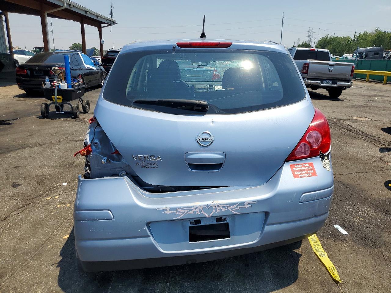 2011 Nissan Versa 1.8 S Blue vin: 3N1BC1CP1BL403721