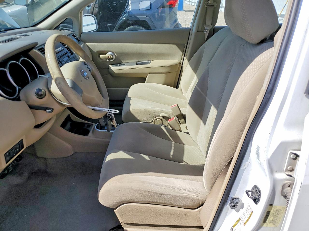 2011 Nissan Versa 1.8 S White vin: 3N1BC1CP1BL425251