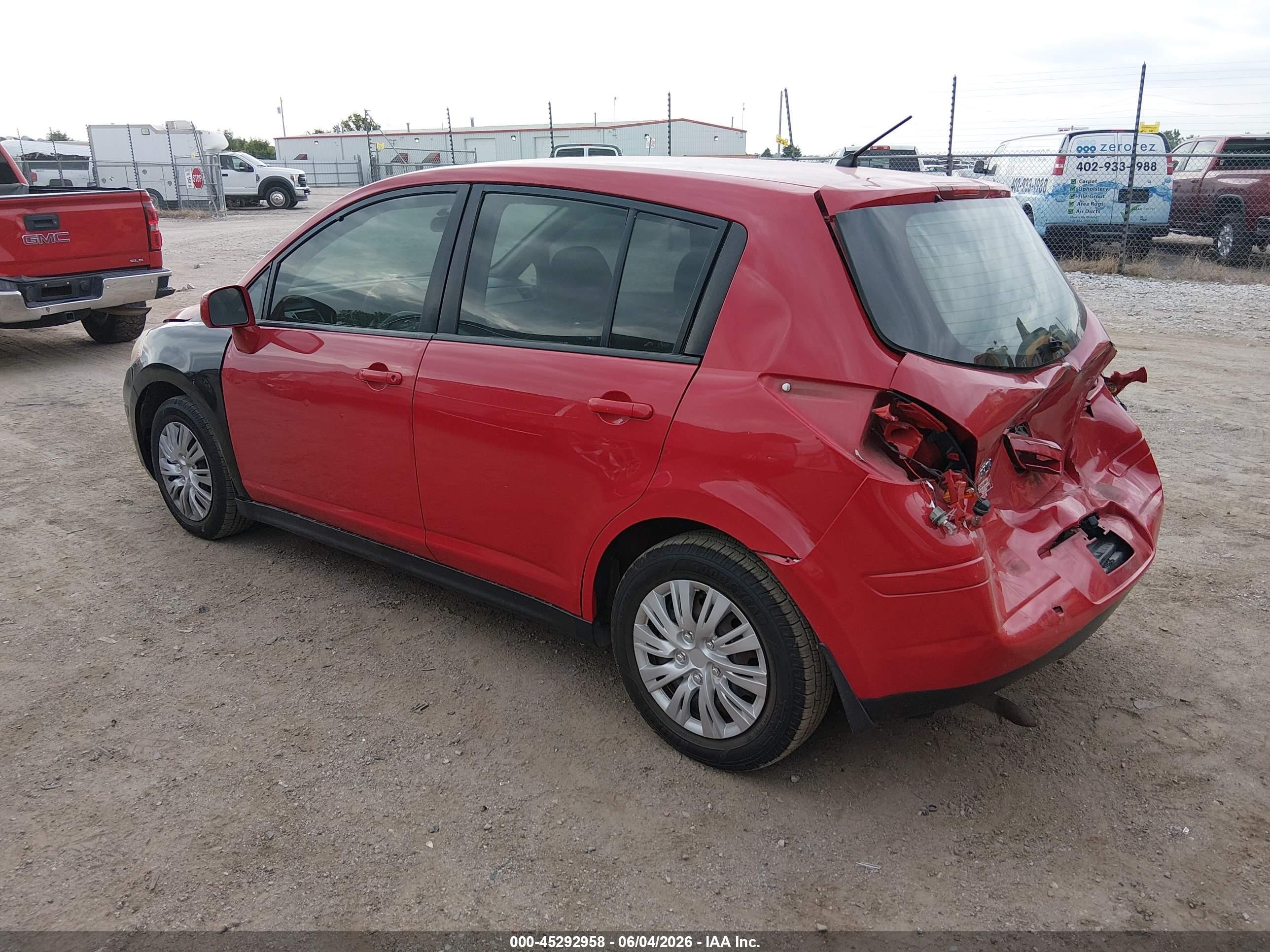 2011 Nissan Versa 1.8s Red vin: 3N1BC1CP1BL437044