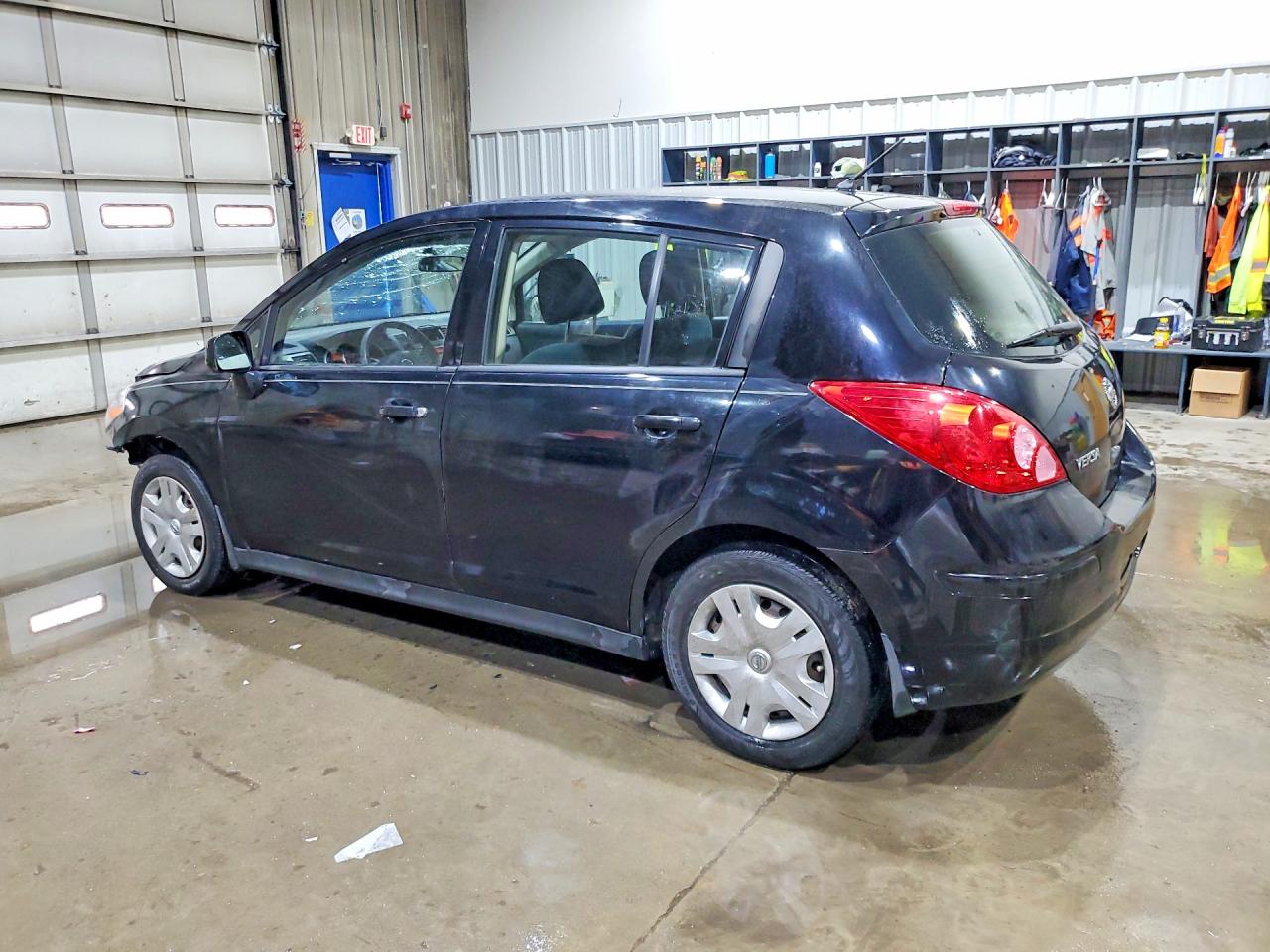 2011 Nissan Versa 1.8 S Черный vin: 3N1BC1CP1BL457178