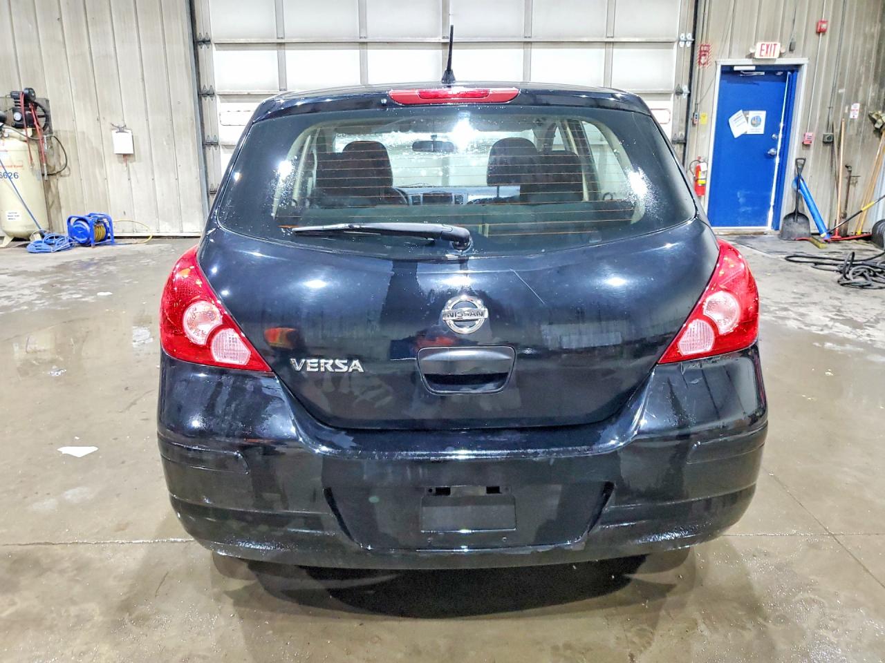 2011 Nissan Versa 1.8 S Черный vin: 3N1BC1CP1BL457178
